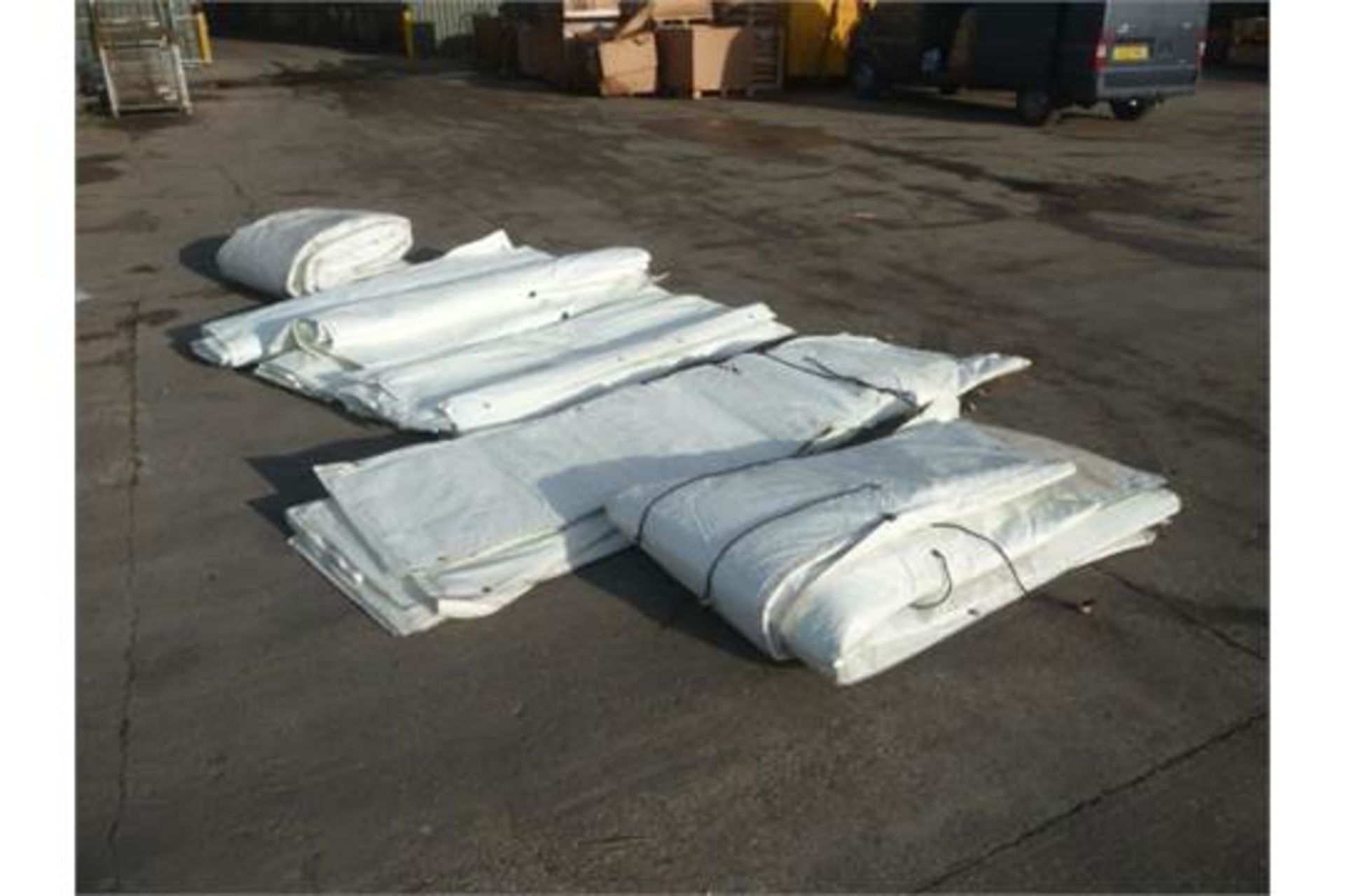 Pallet of Mixed Size Insulated Tent Liner Panels - Bild 5 aus 6