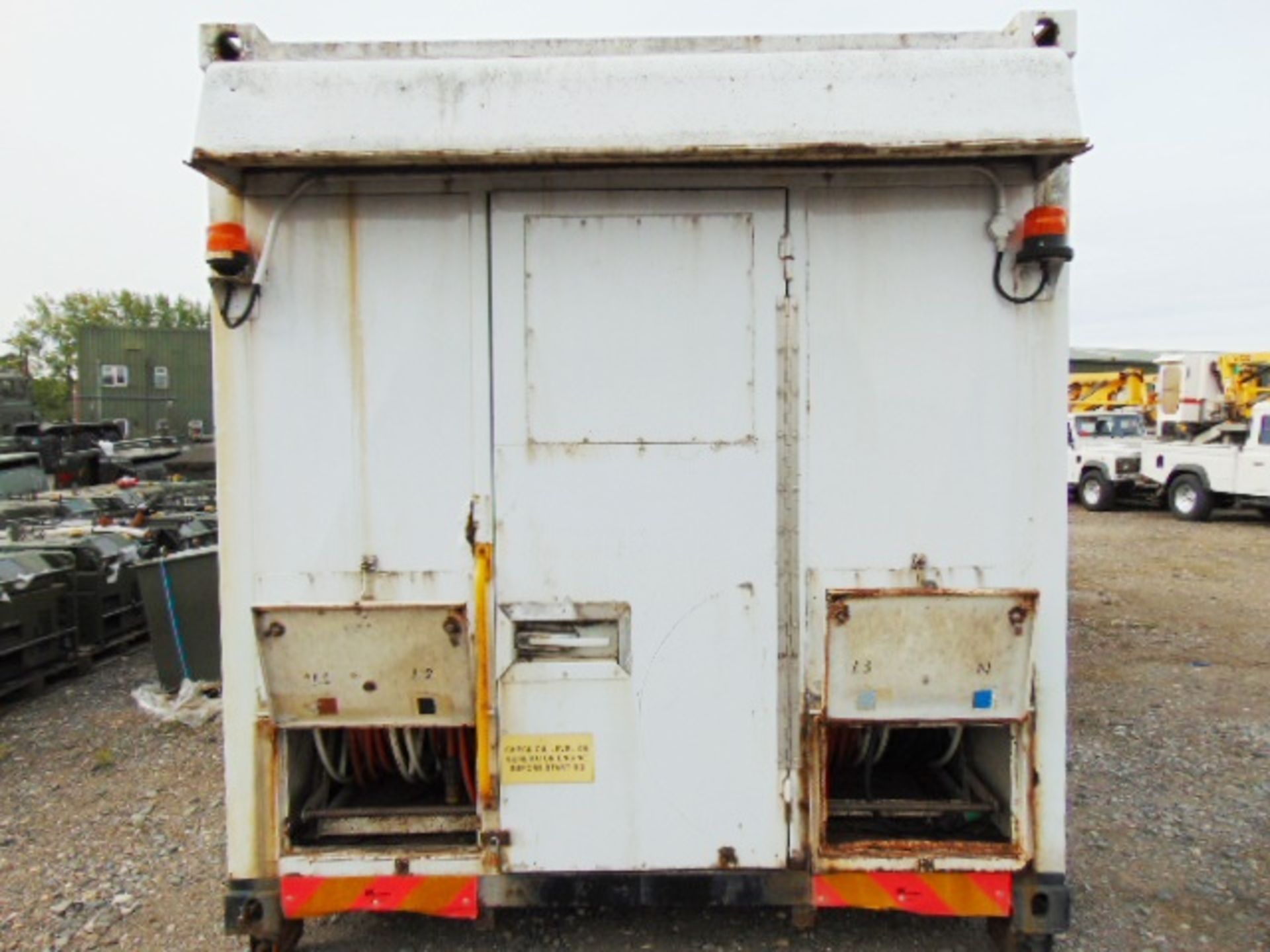 Newage Stamford 300KVA Perkins 2000 Series 3 Phase Containerised Diesel Generator - Bild 22 aus 26