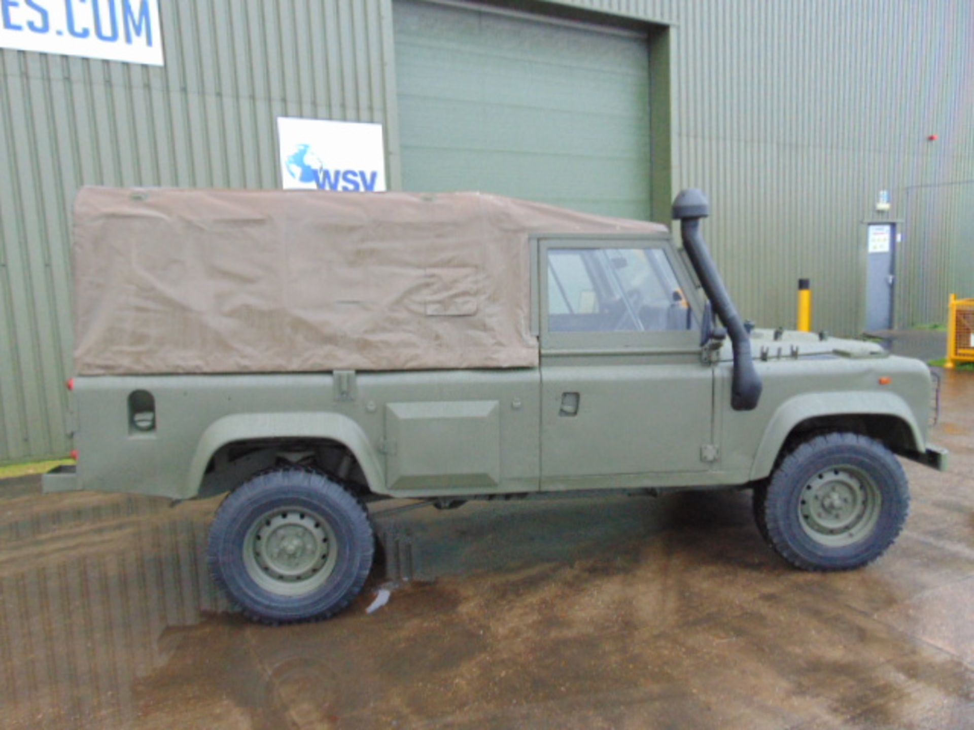 Land Rover Wolf 110 Soft Top - Image 8 of 21