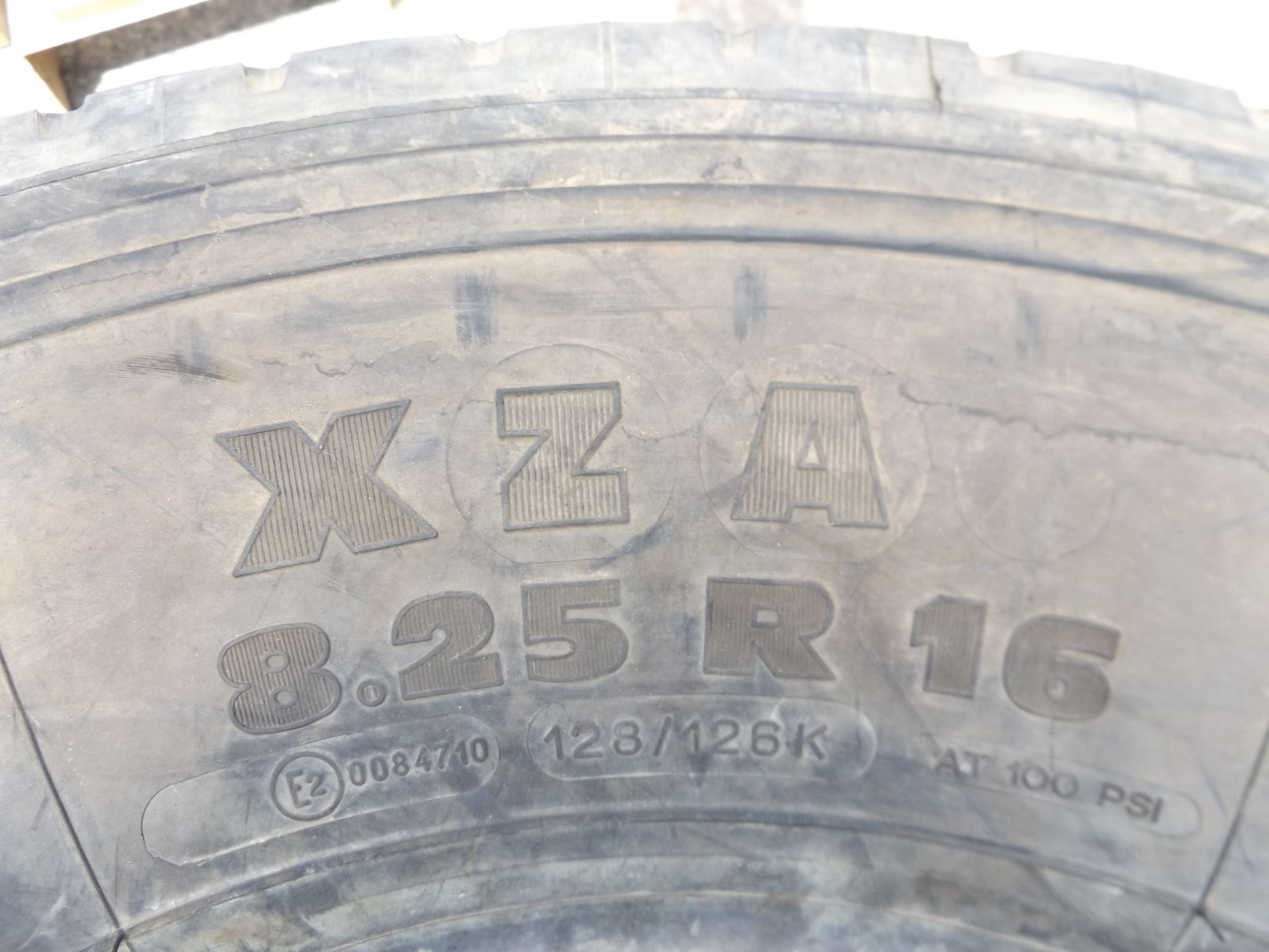 3 x Michelin XZA 8.25 R16 Tyres - Image 4 of 5
