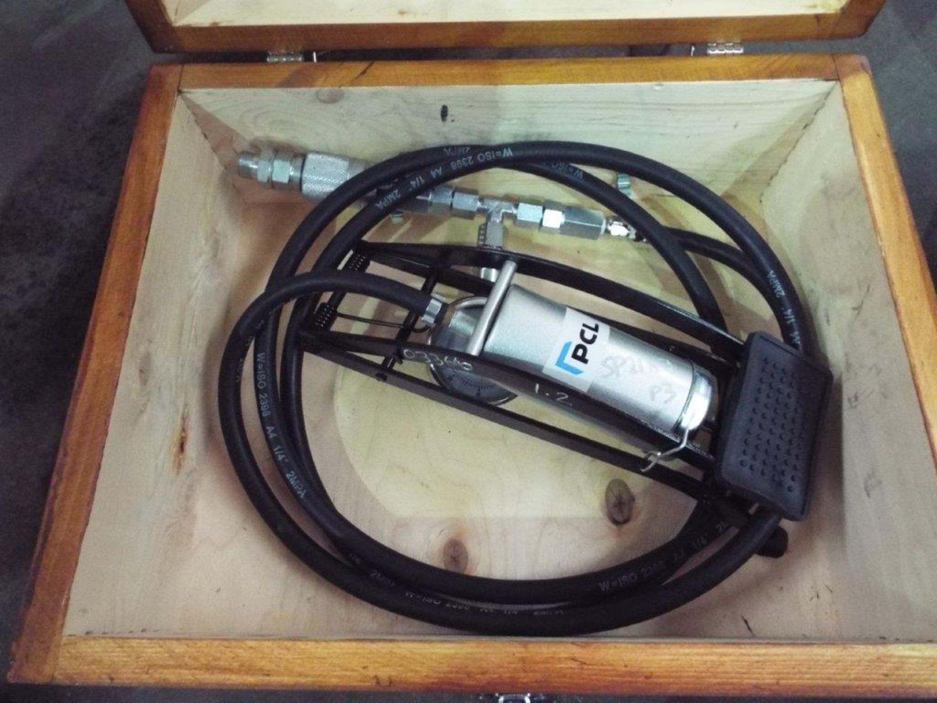 2 x PCL Pressure Test Kits in Wooden Transit Cases - Image 2 of 6