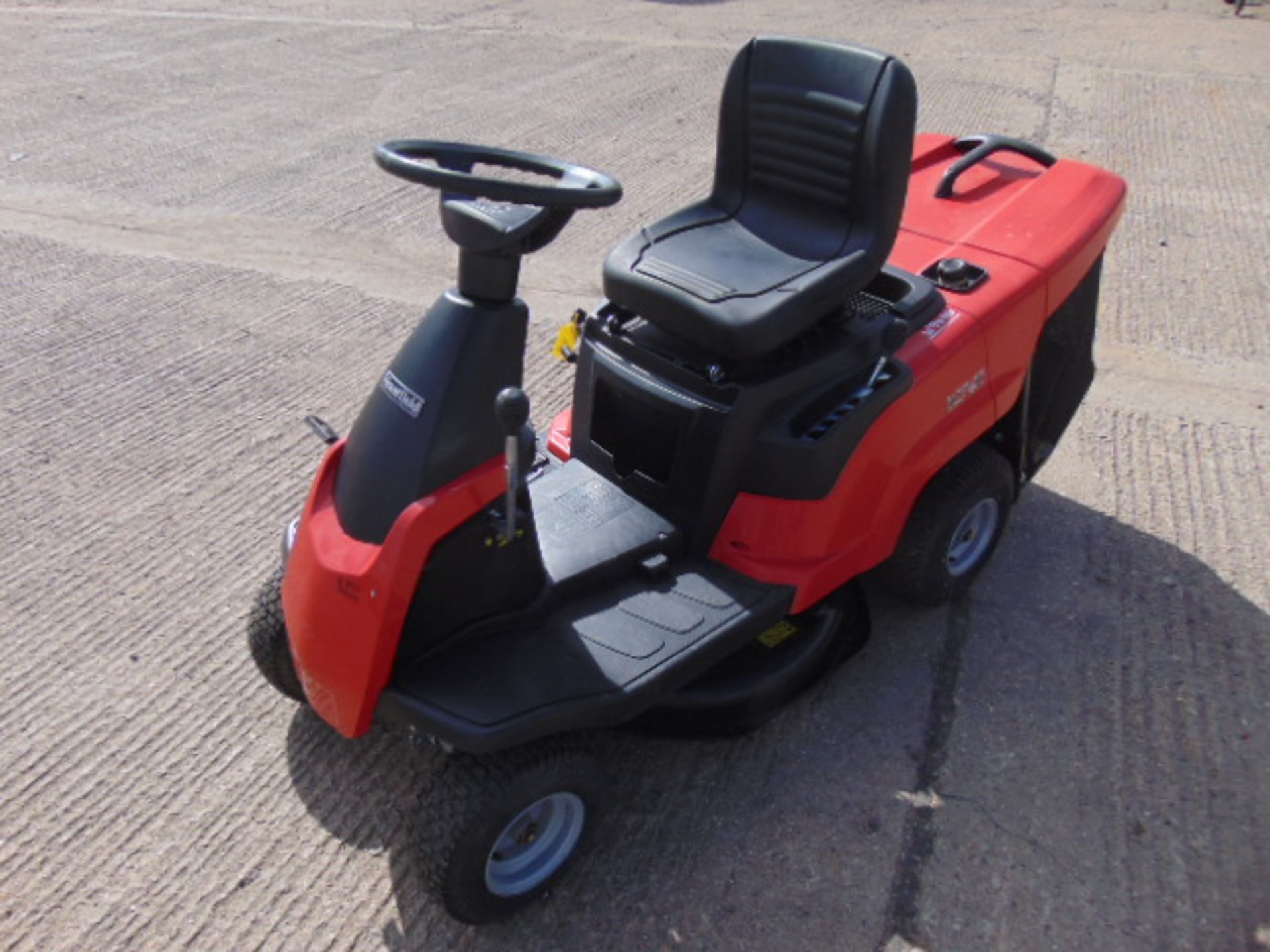 Mountfield 827H Ride On Mower - Bild 3 aus 14