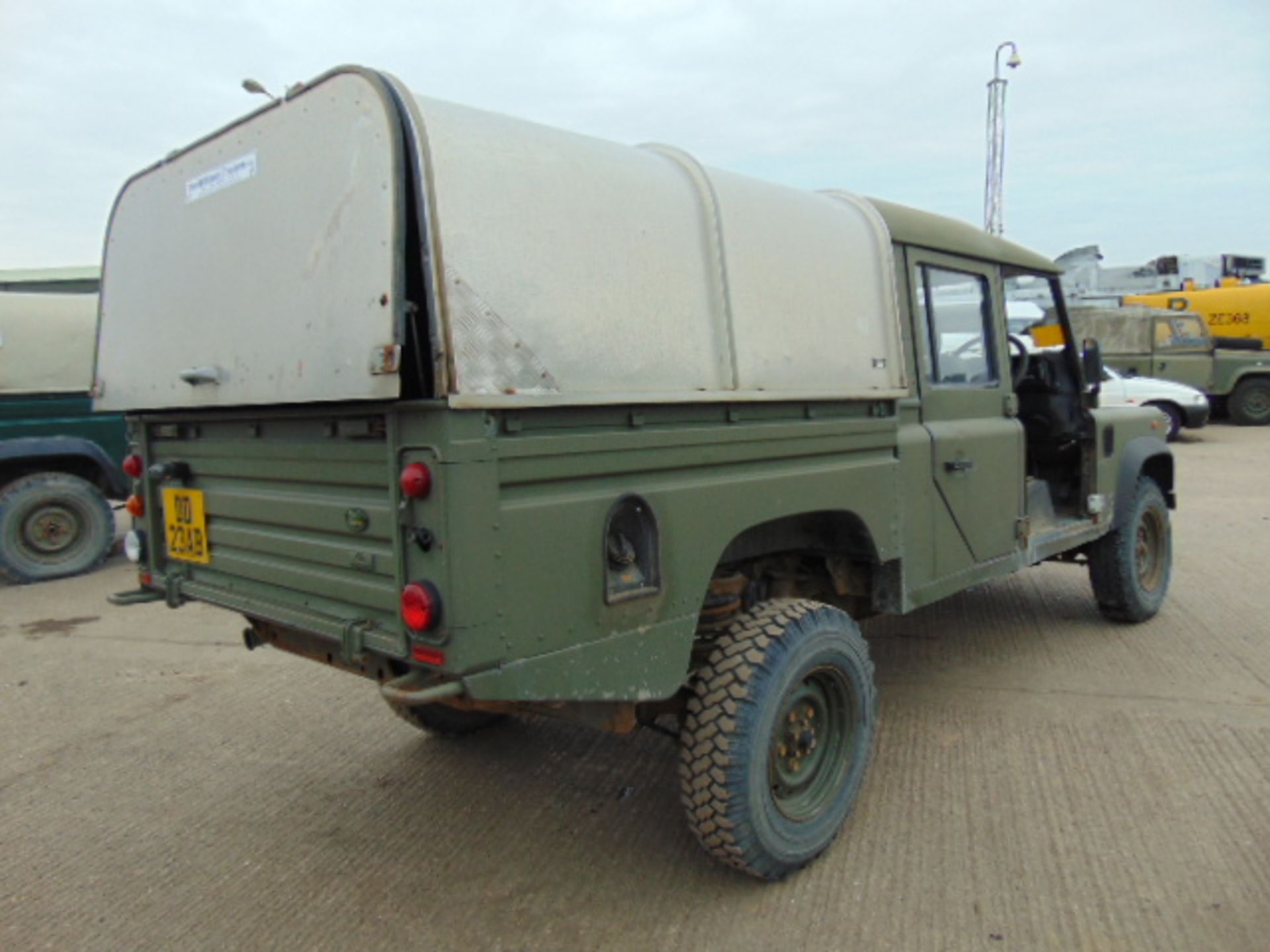 Land Rover Defender 130 TD5 Double Cab Pick Up - Bild 8 aus 17