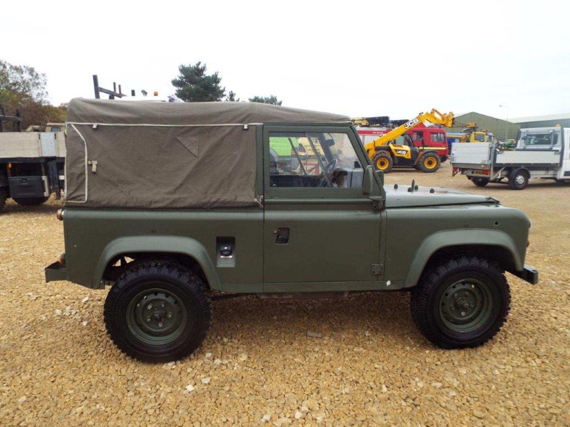 Land Rover 90 Soft Top - Image 8 of 27