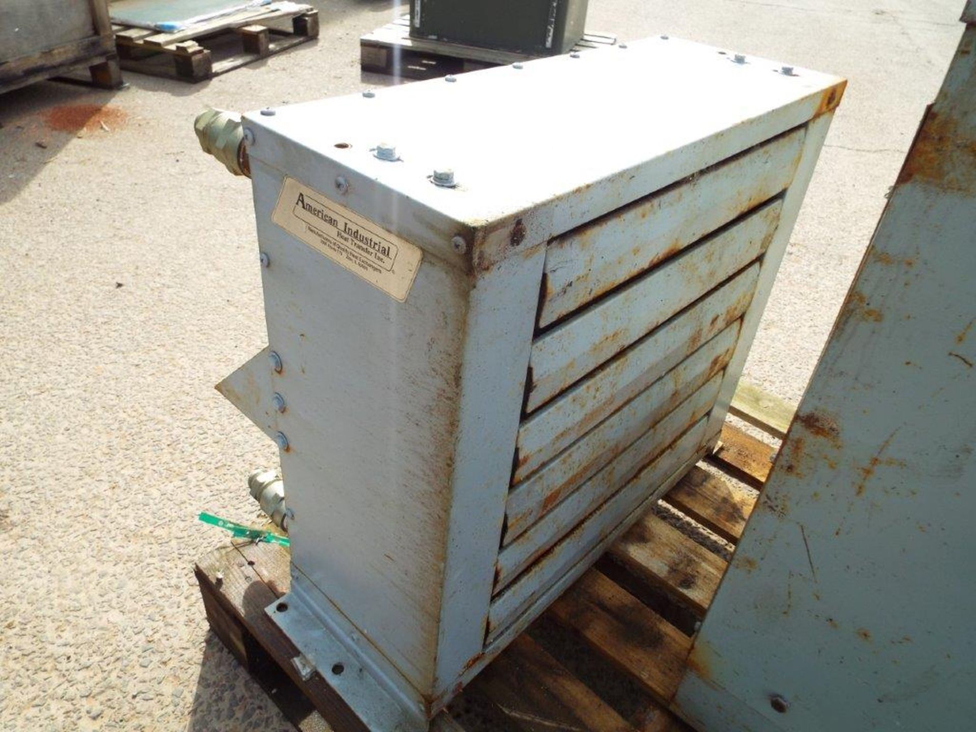 Hitran 27 KVA 460 Volt Delta to 460Y/266 D3002744H6 3 Phase Transformer with Cooling Unit - Image 5 of 10