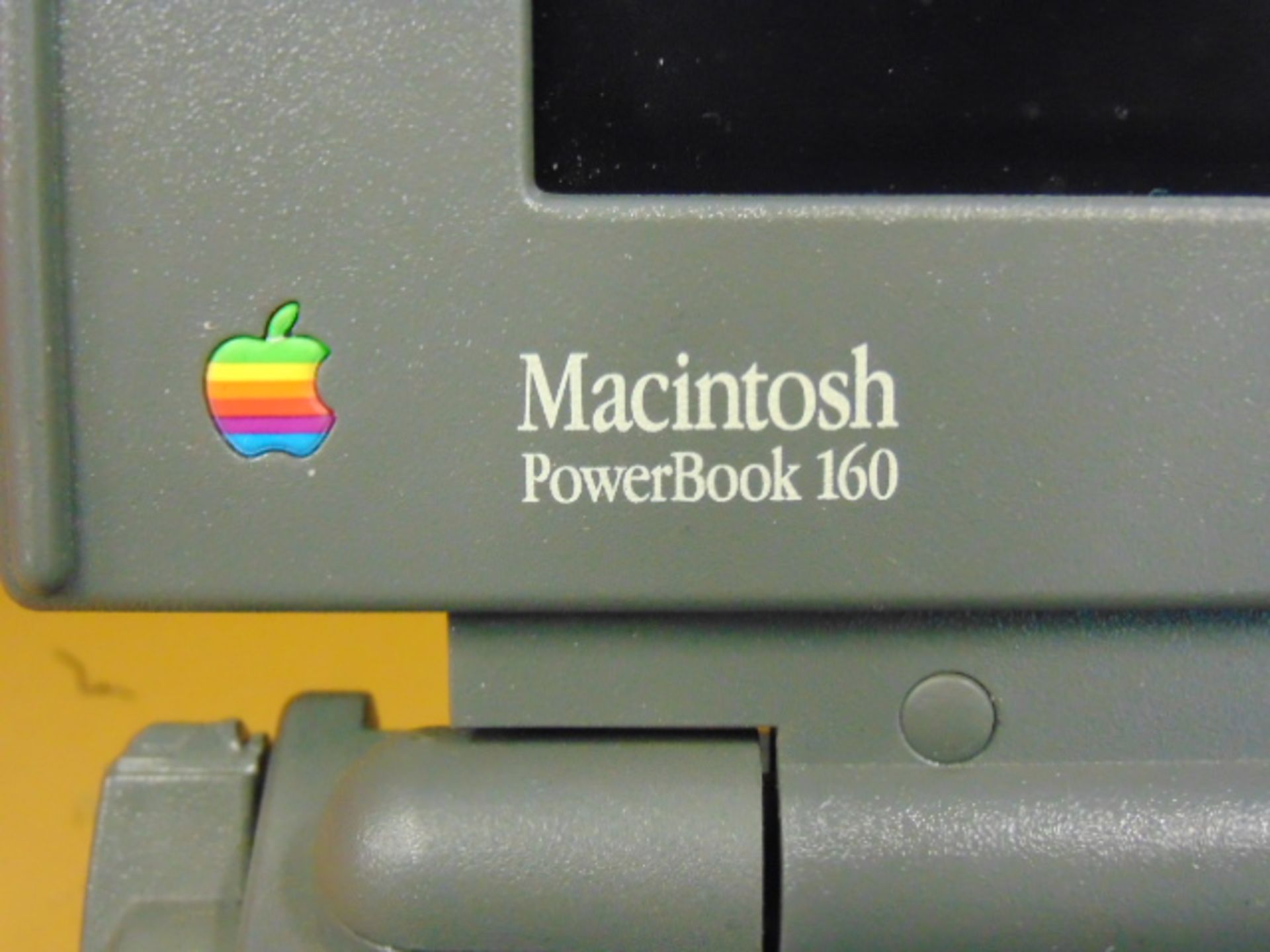 Rare Vintage Apple Macintosh Powerbook 160 M4550 - Image 3 of 8