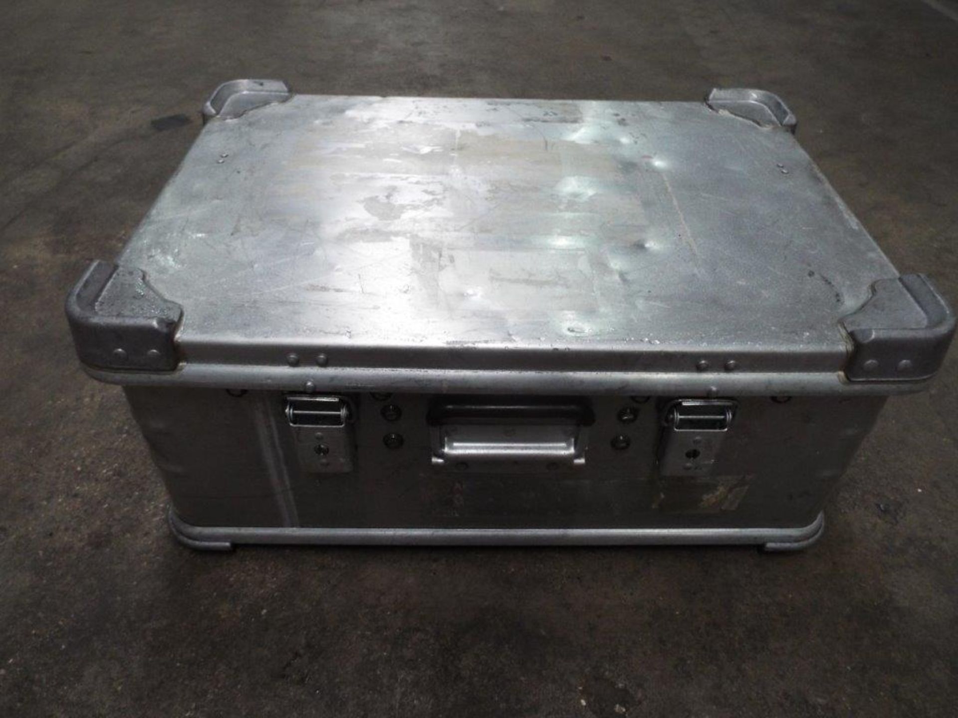 Heavy Duty Zarges Style Aluminium Case - Image 5 of 7