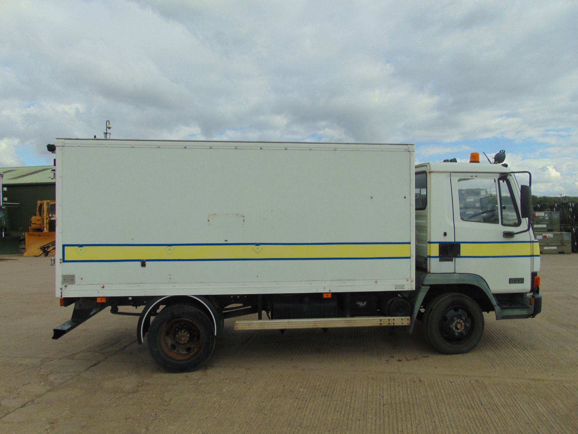 DAF 45 160T Truck with Insulated Body - Image 8 of 22