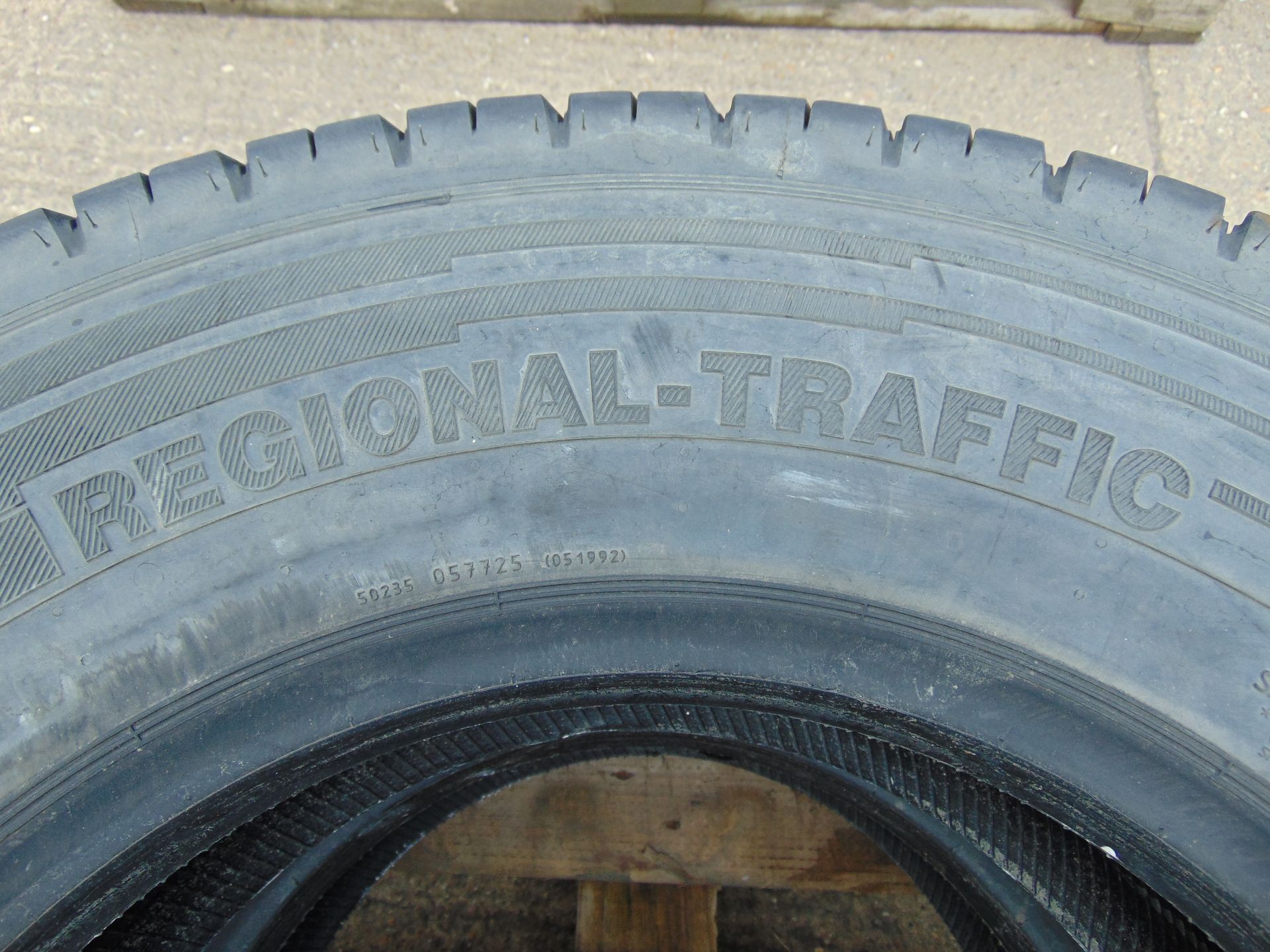 2 x Continental 235/75 R17.5 Regional Traffic Tyres - Image 3 of 6