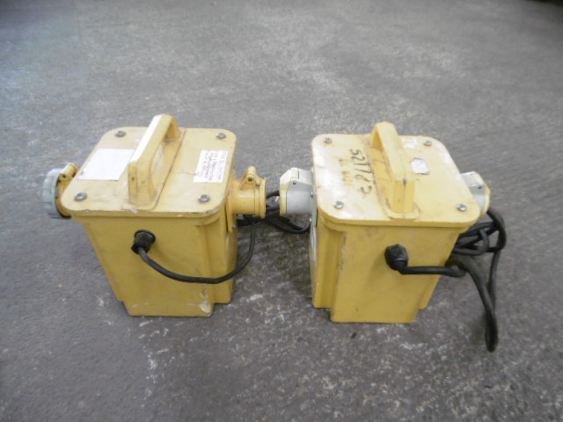 2 x Portable Tool Transformer Units - Image 4 of 5