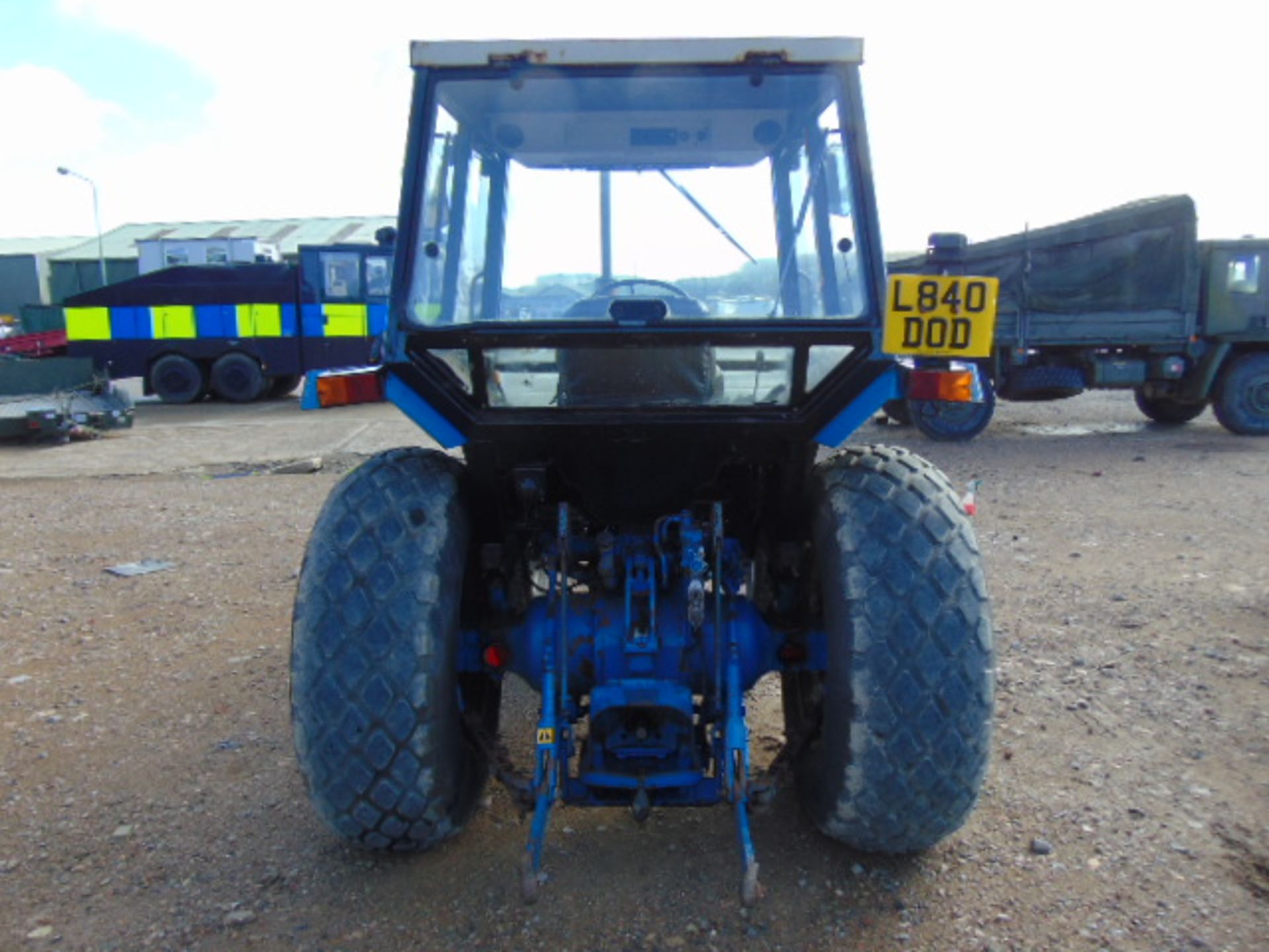 Ford 3930 2WD Tractor - Image 7 of 18