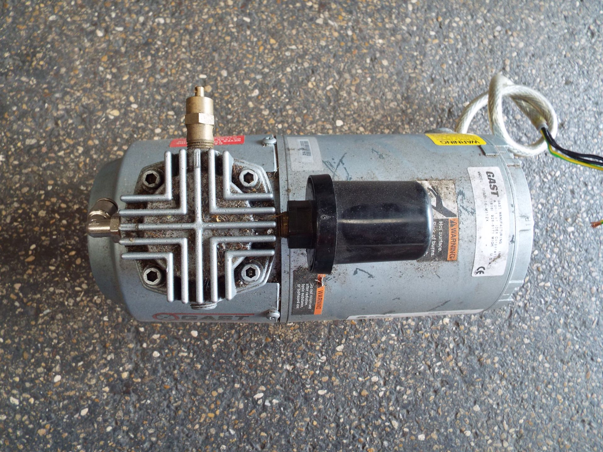 Gast 1H Oil-Less Compressor/Vaccuum Pump - Image 3 of 8