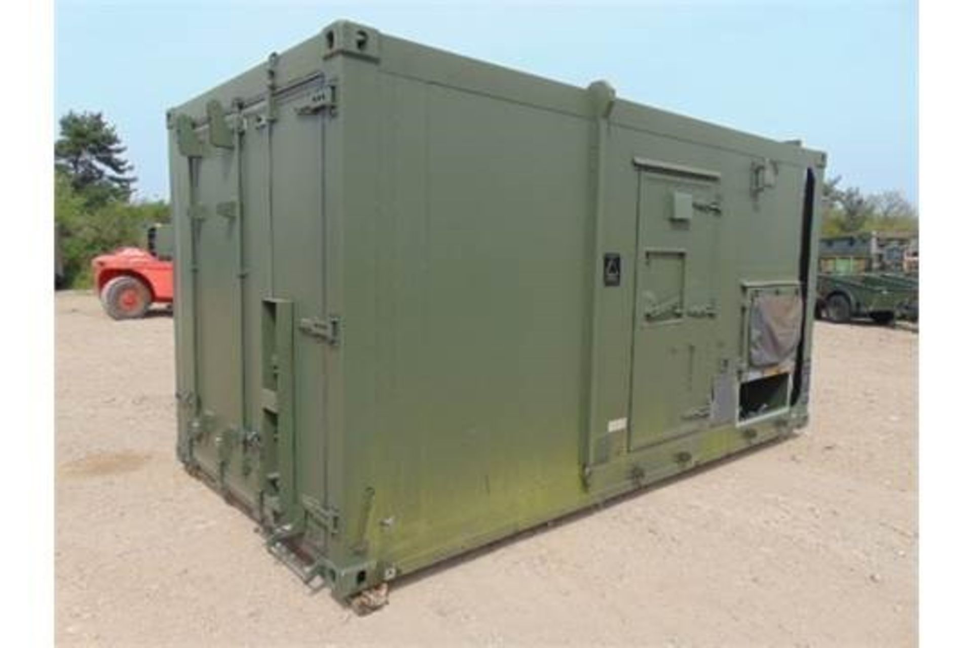 Demountable Workshop/Communications Cabin