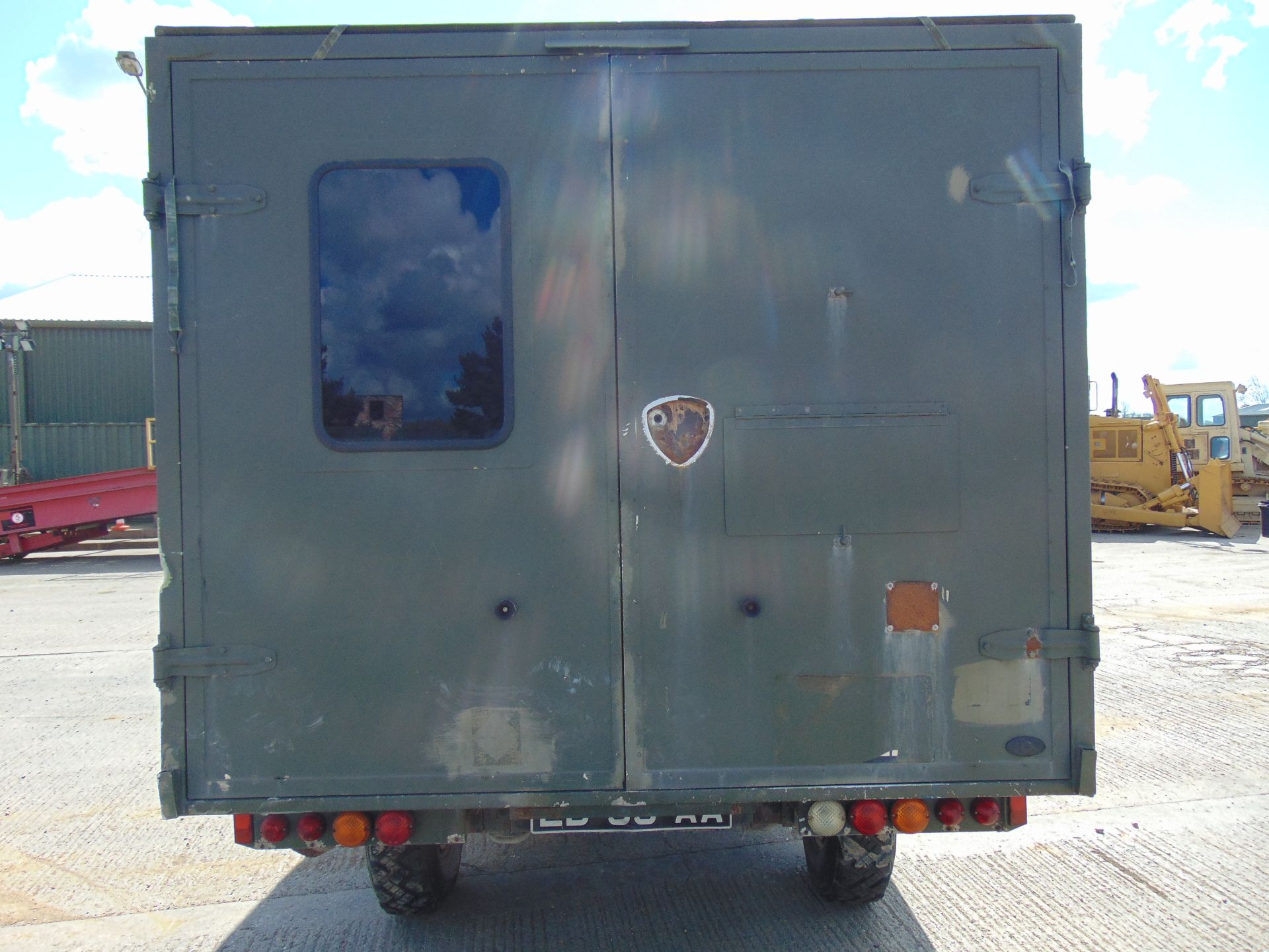 Military Specification Land Rover Wolf 130 ambulance - Bild 7 aus 20