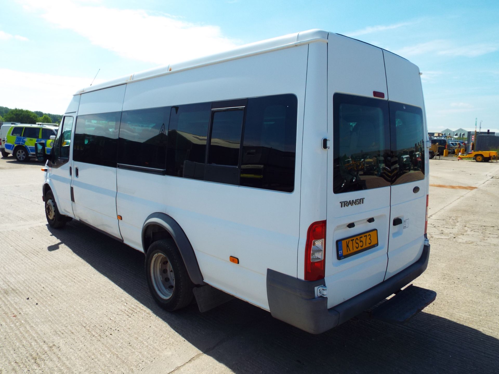 Ford Transit LWB 17 Seat Minibus - Bild 5 aus 19