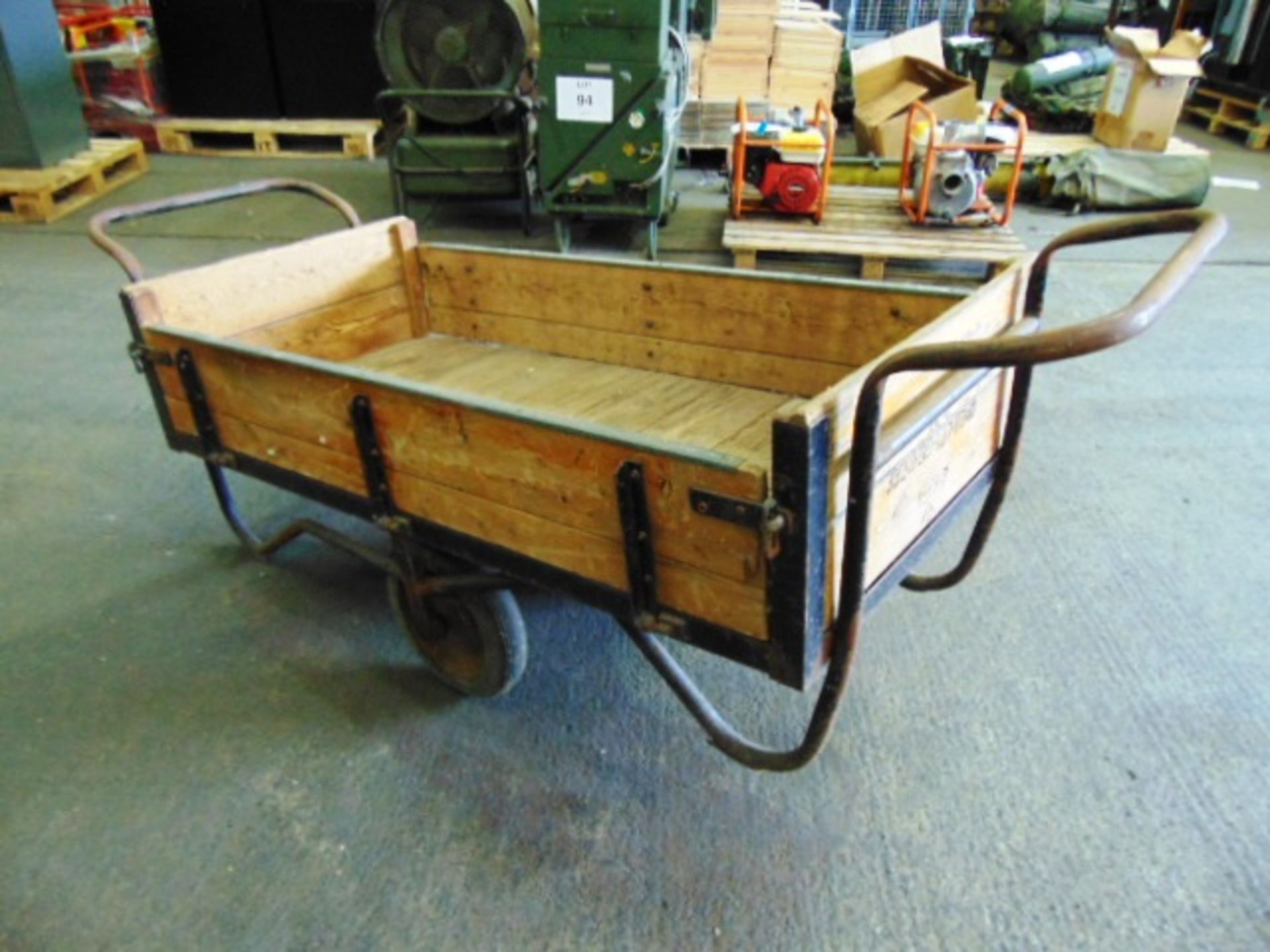 Twin Handle Drop Side Balance Trolley - Bild 2 aus 9