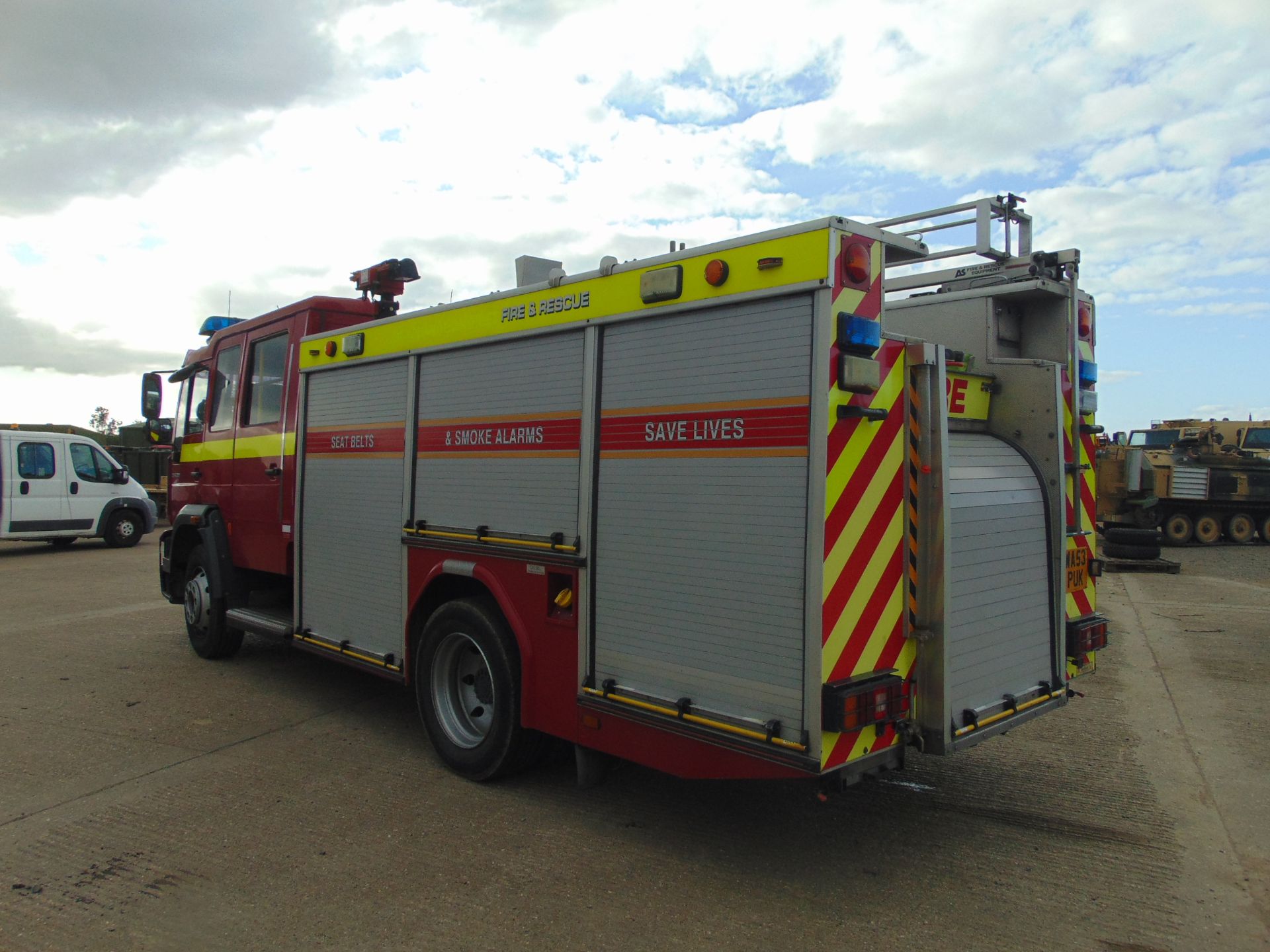 MAN LE 14.280 Fire Engine - Image 5 of 35