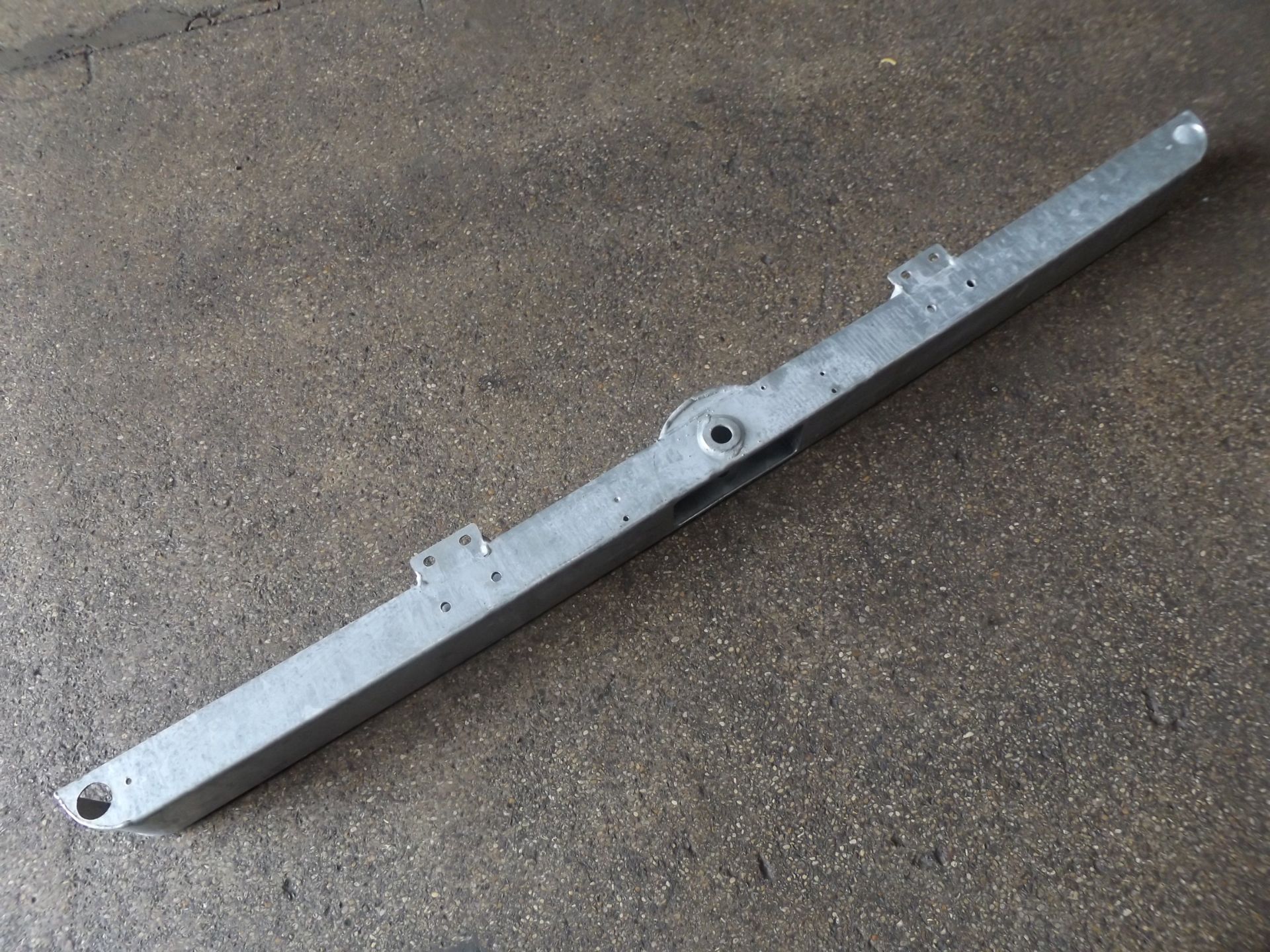 Land Rover Defender Front Bumper P/No RRC3508 - Bild 3 aus 4