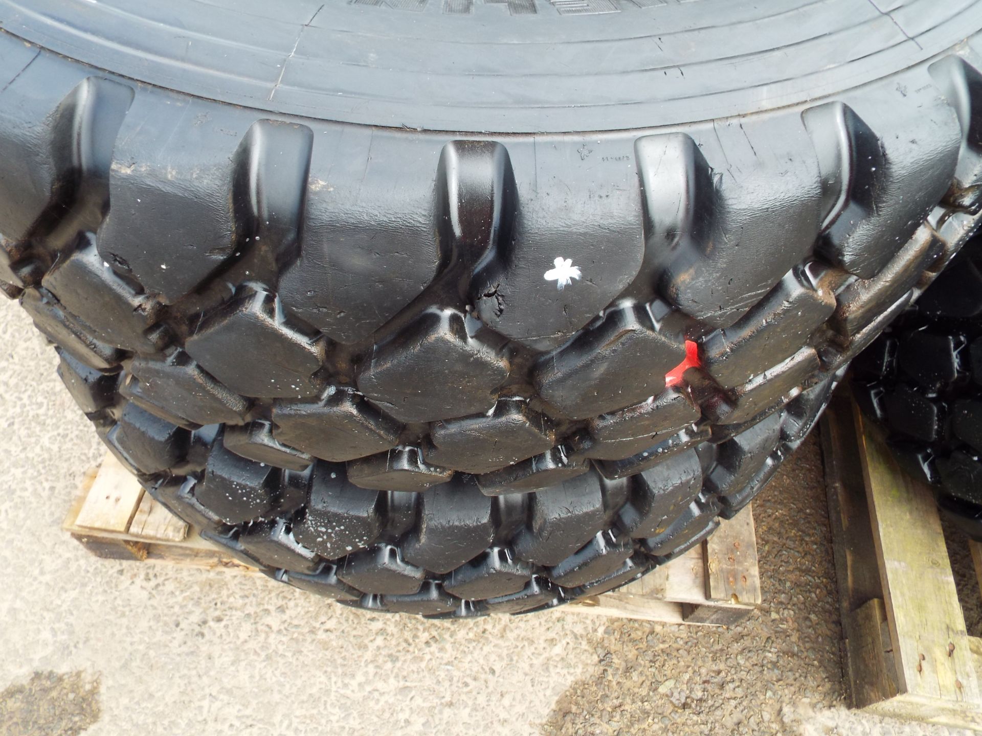 4 x Michelin XZL 395/85 R20 Tyres - Image 8 of 12