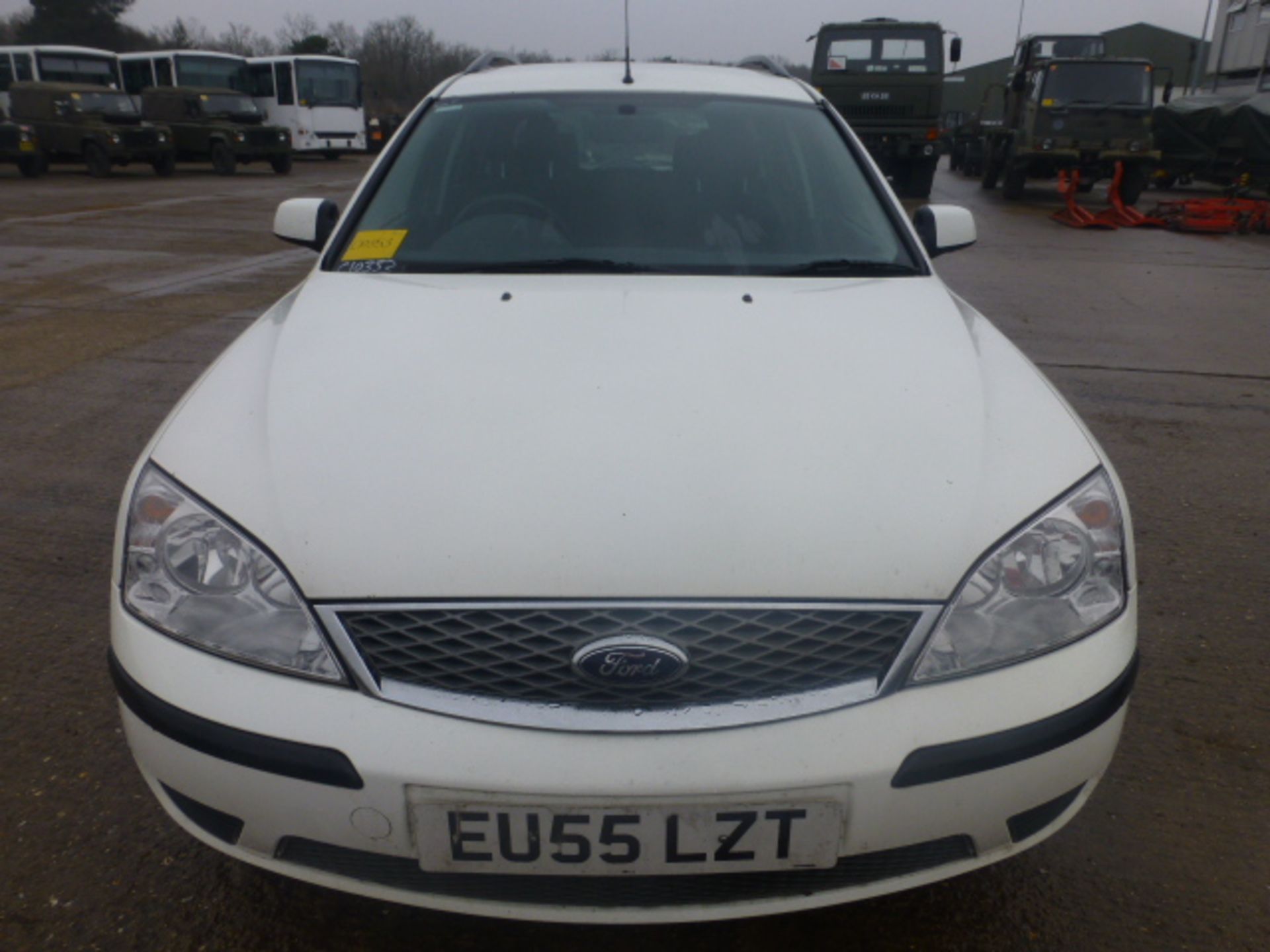 Ford Mondeo 2.0TDCi Estate - Image 2 of 16