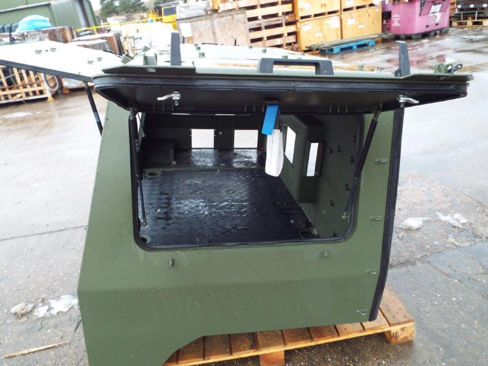 High Grade Aluminium Rear Pod Assembly for Panther Command Vehicle - Image 6 of 14