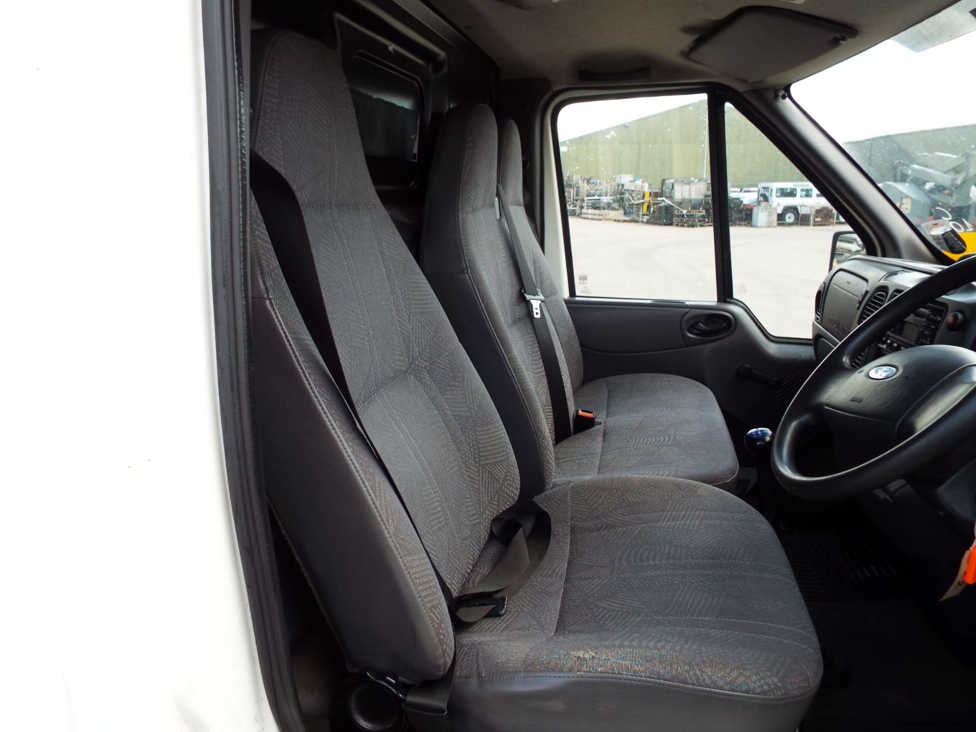 Ford Transit 350 LWB TD Panel Van - Image 11 of 20