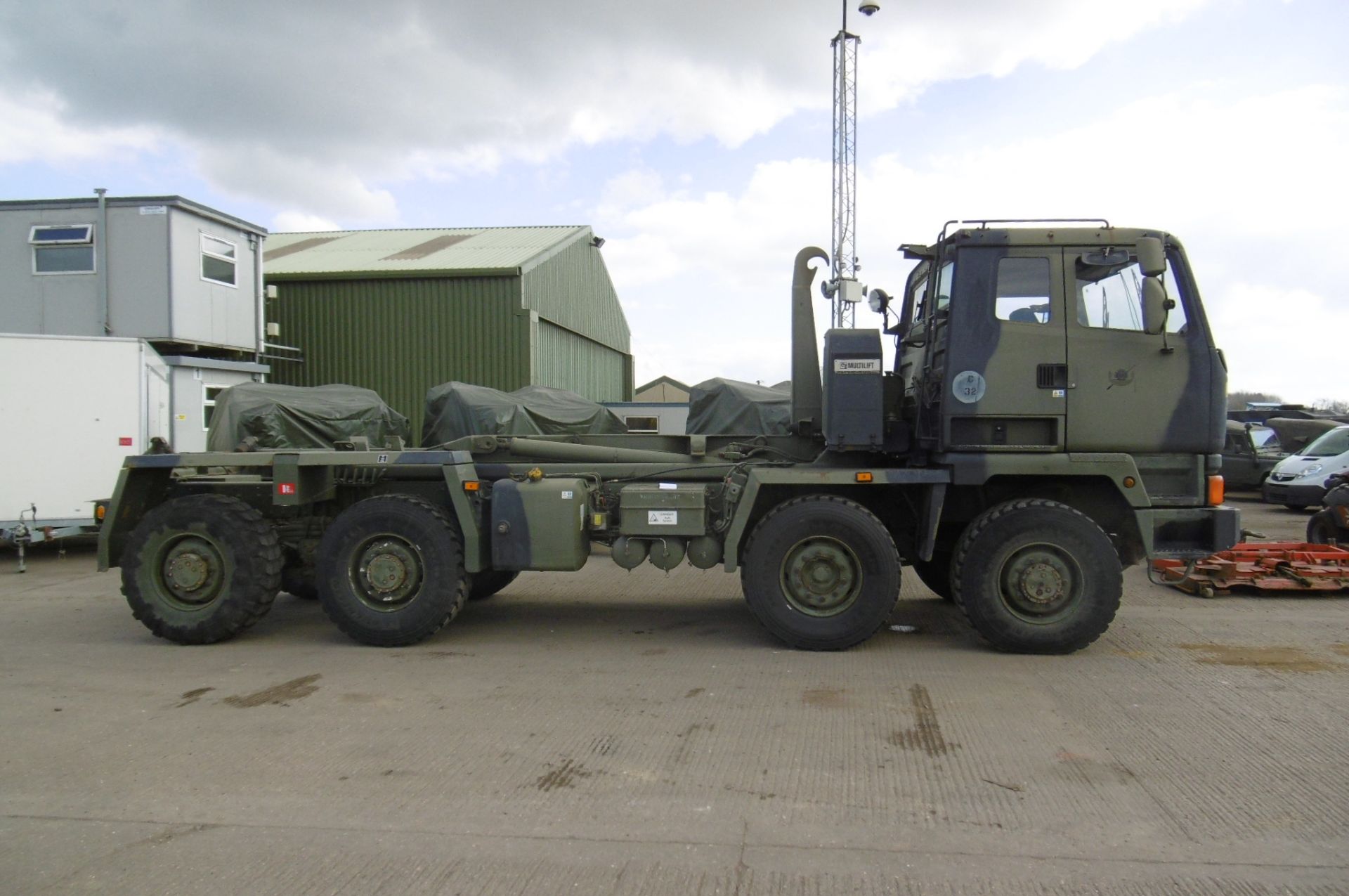 DAF 8x6 DROPS Multilift LHD Hook Loader - Image 8 of 13