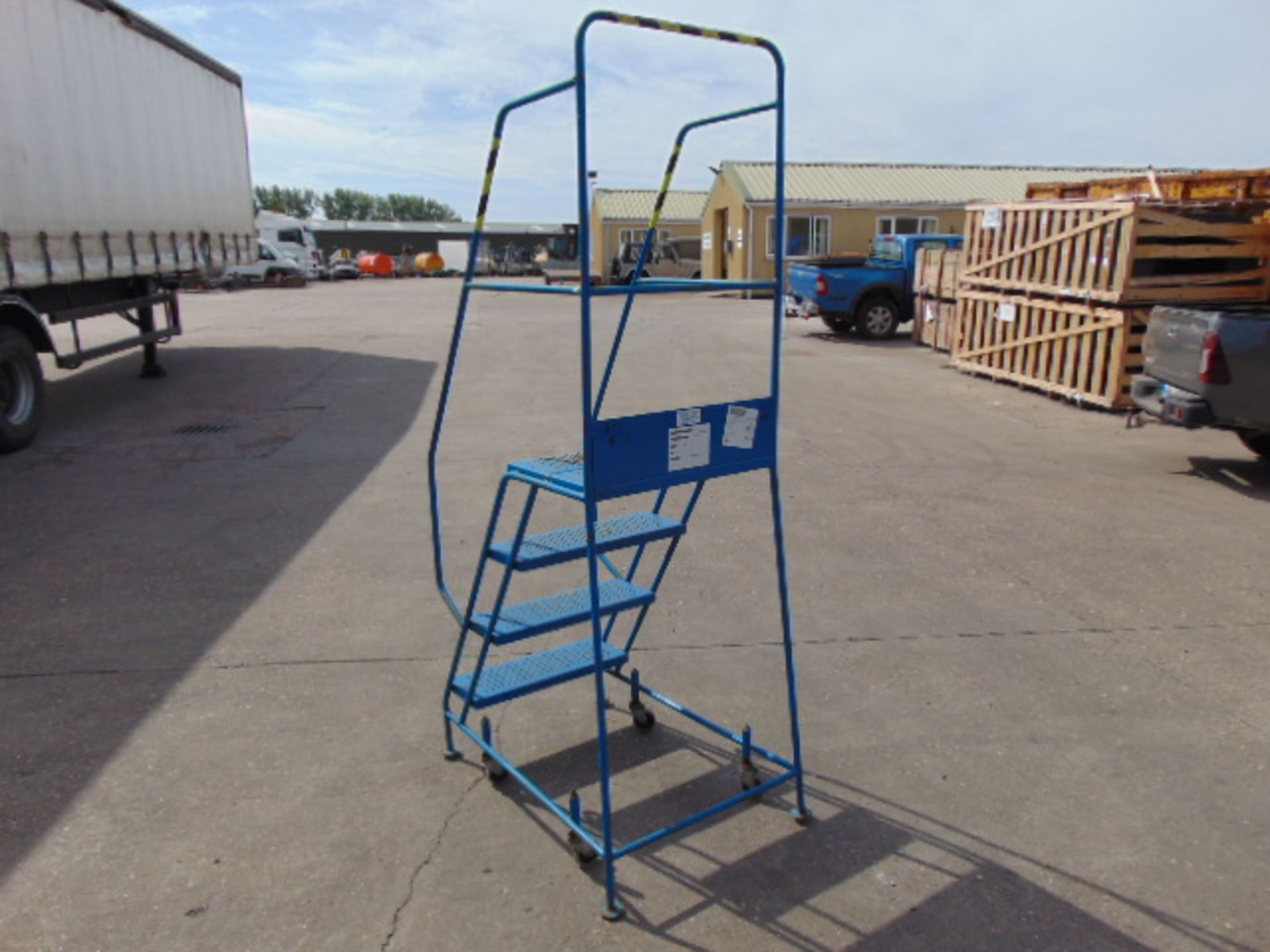 Klime-Ezee 4-Step mobile Warehouse Ladder - Image 5 of 8