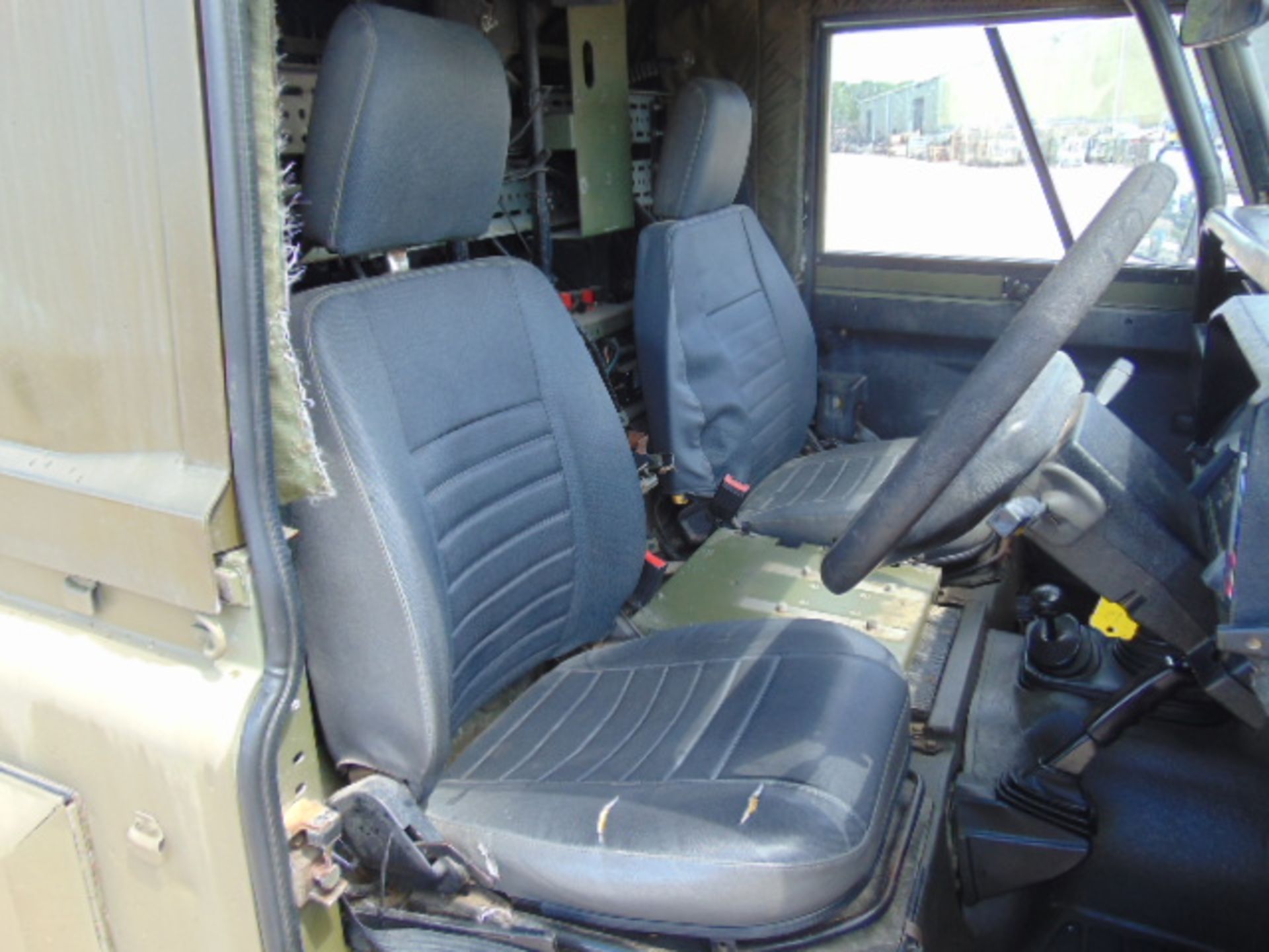 Land Rover Wolf 110 Hard Top - Bild 11 aus 29