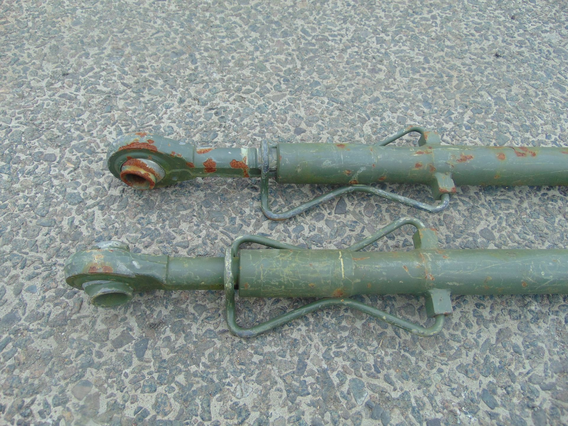 2 x Tractor Top Link Assys - Image 2 of 3