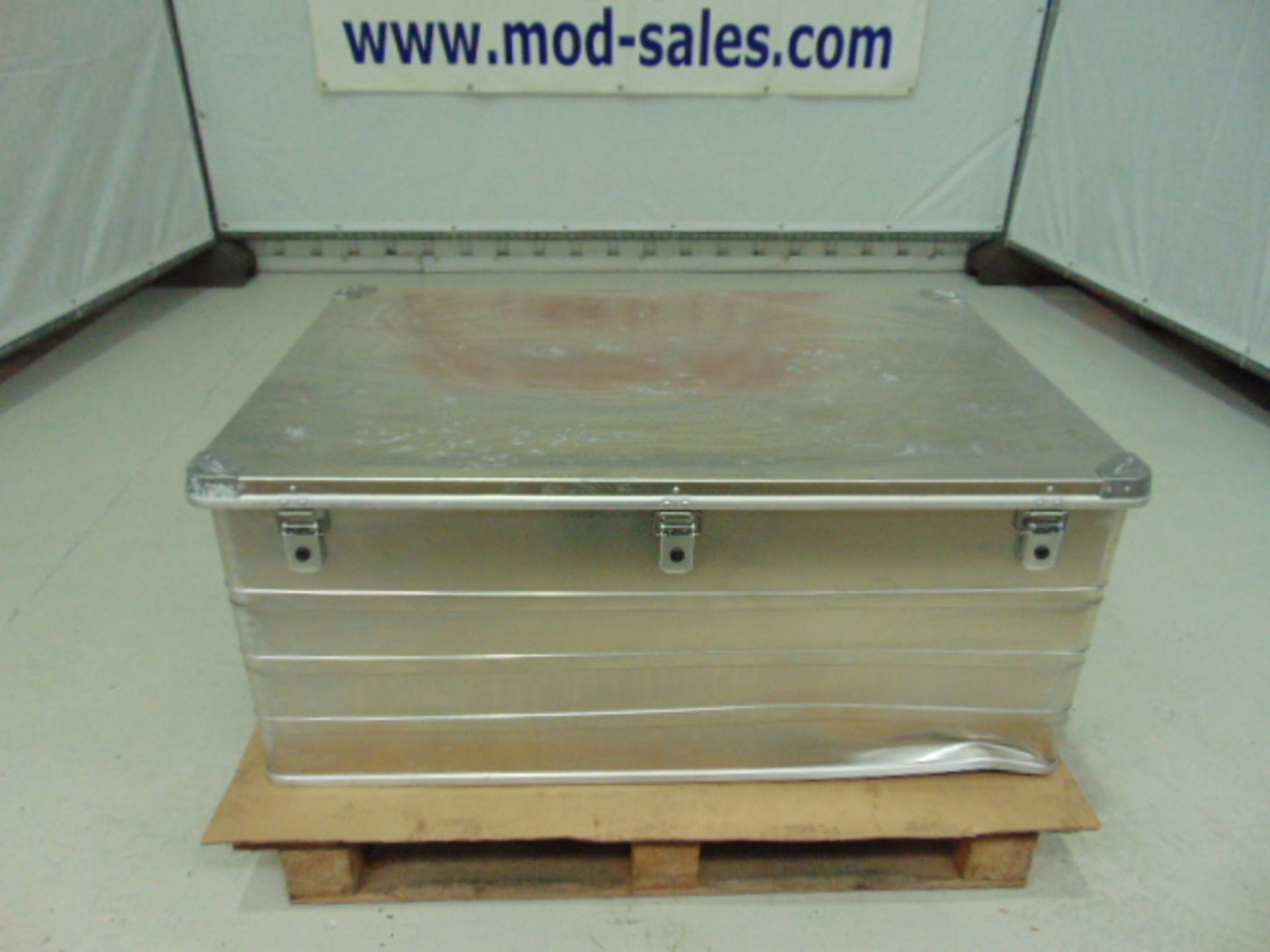 Unissued Heavy Duty Aluminium Stacking Case