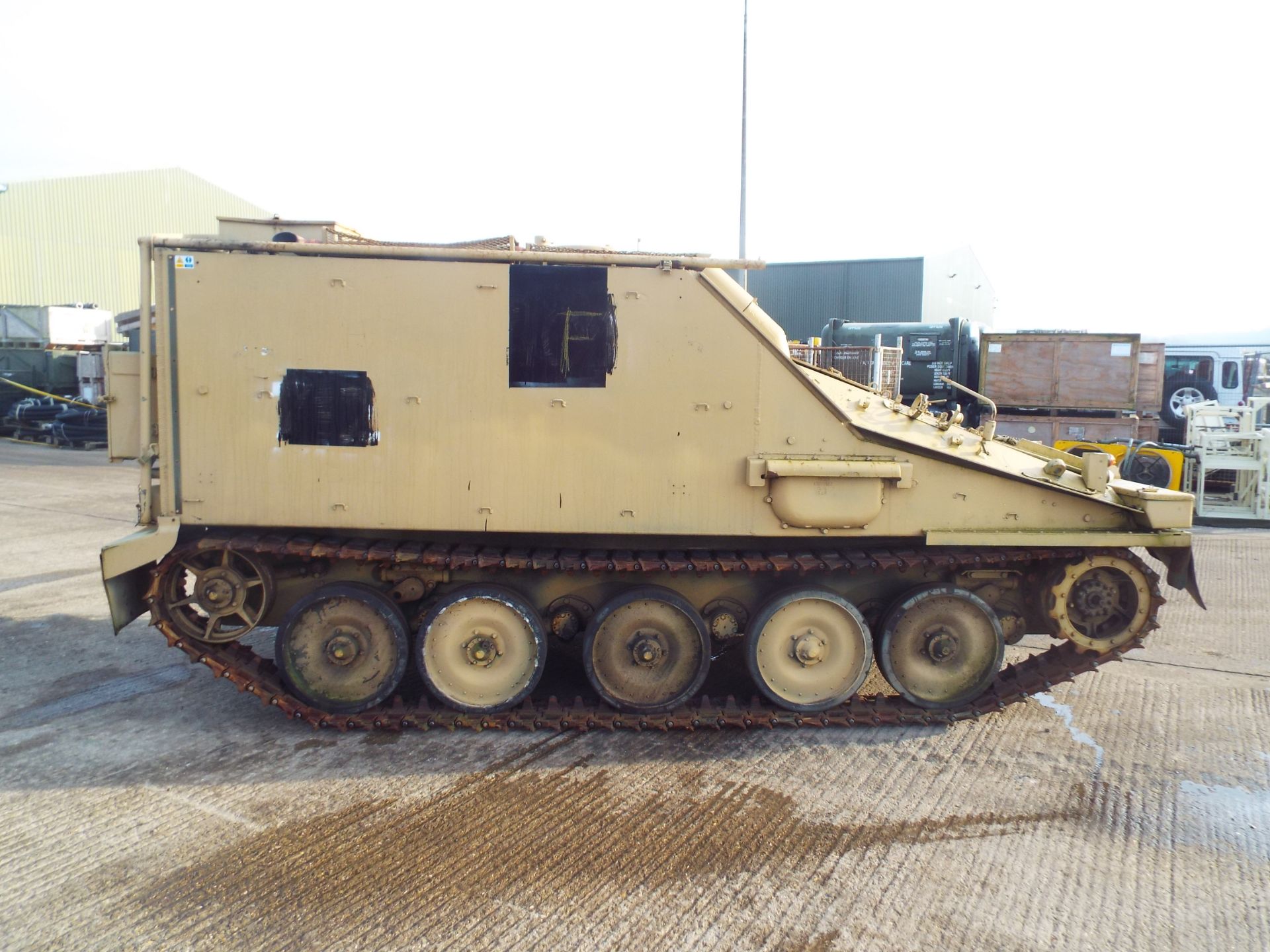 FV105 Sultan Armoured Personnel Carrier - Image 8 of 28