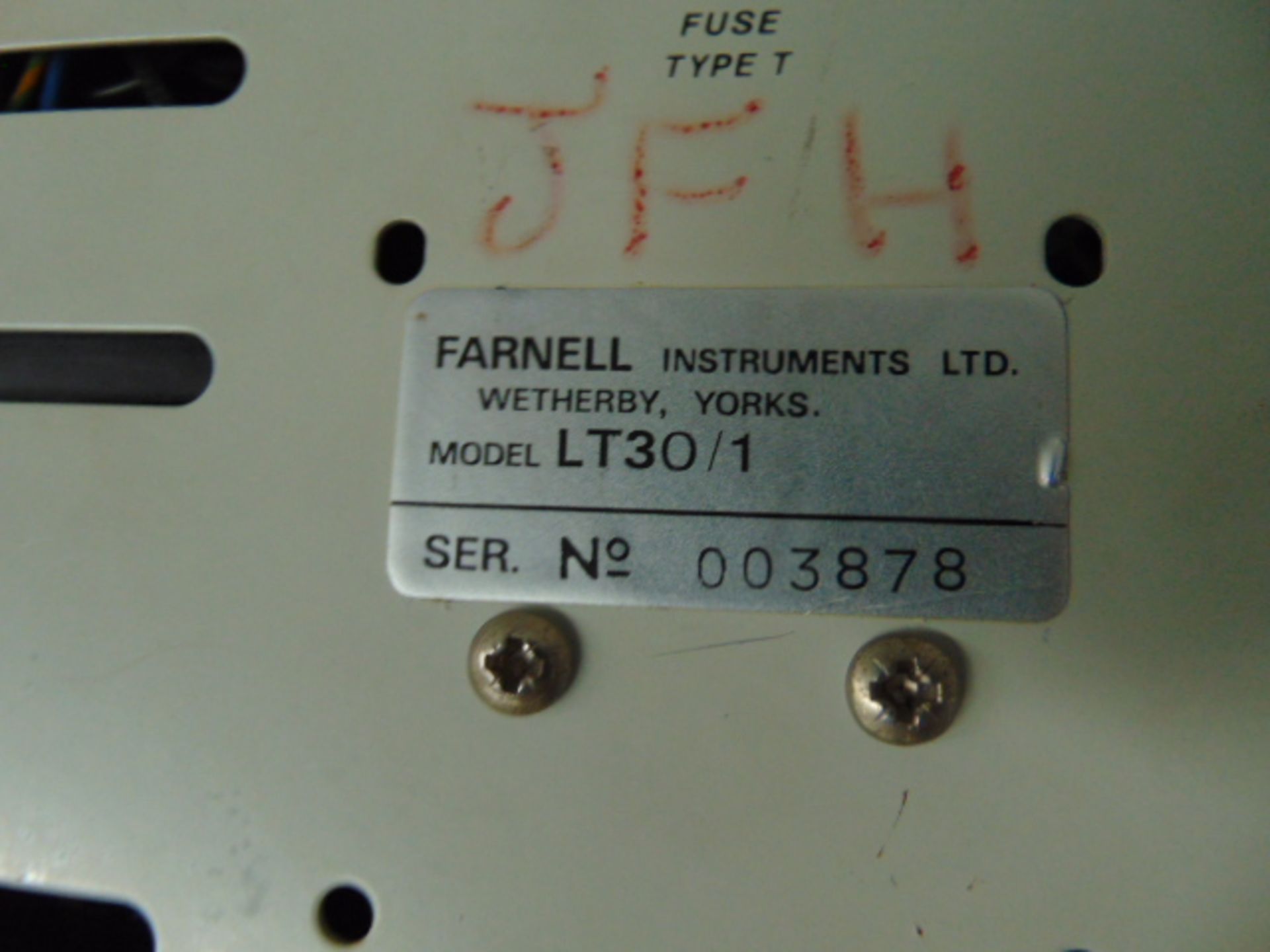 You are bidding on a Farnell LT30-1 Stabilised Power Supply. This Farnell Stabilised Power Supply - Image 5 of 5