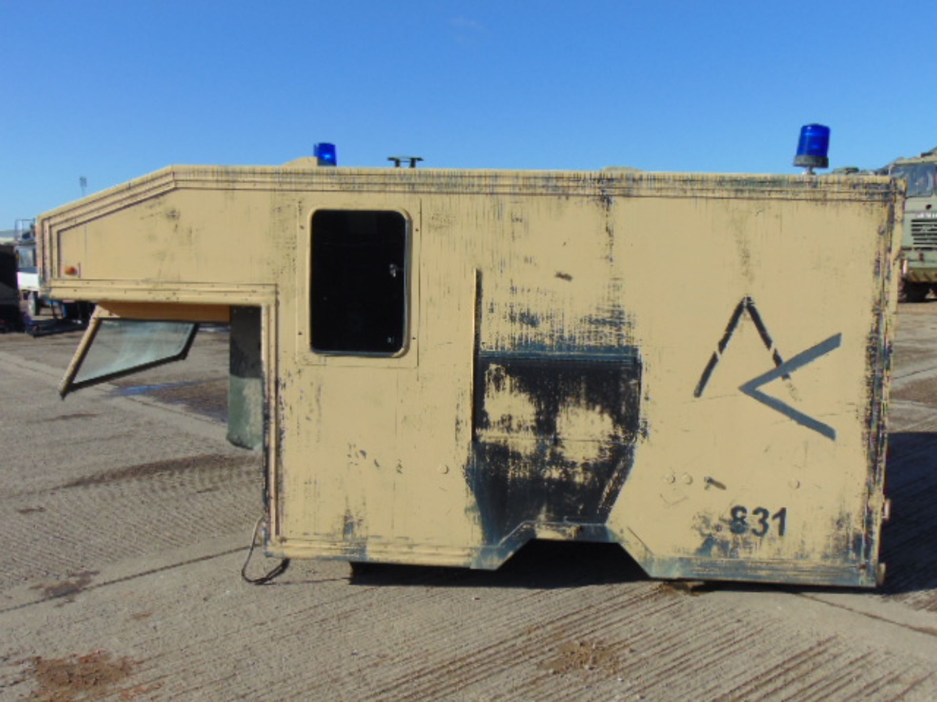 Land Rover Pulse Ambulance 130 Take Off Marshall Rear Body Assembly - Image 4 of 13