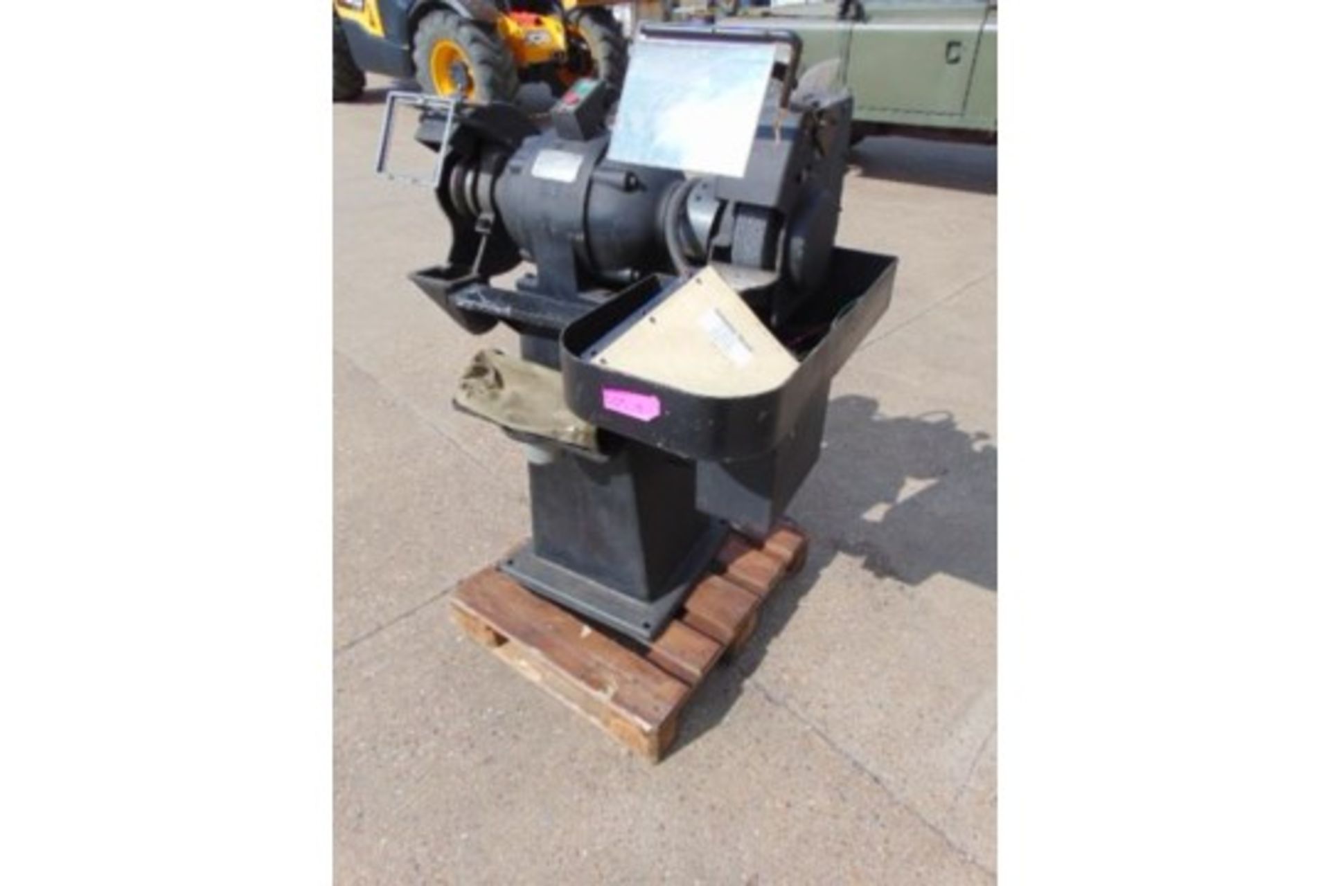 Model 10 WG Wet and Dry Workshop Grinder