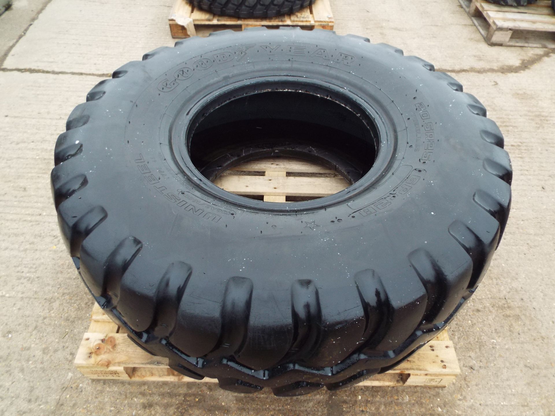 Goodyear GP2B 20.5 R25 Earthmover/OTR Tyre
