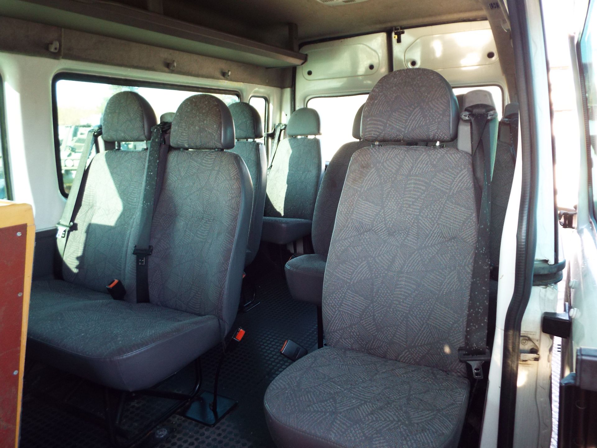 Ford Transit 12 Seat Minibus - Bild 14 aus 19