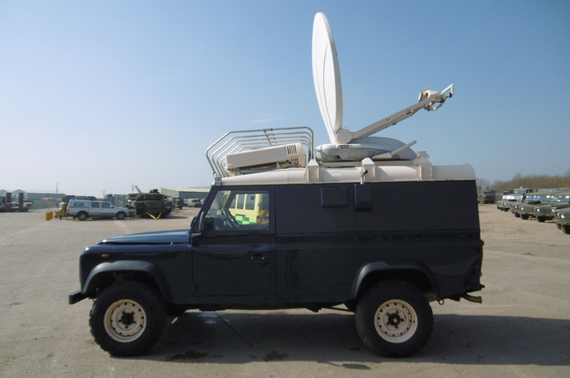 Left Hand Drive SATCOM/Communications Land Rover Defender 110 TD5 - Image 11 of 25