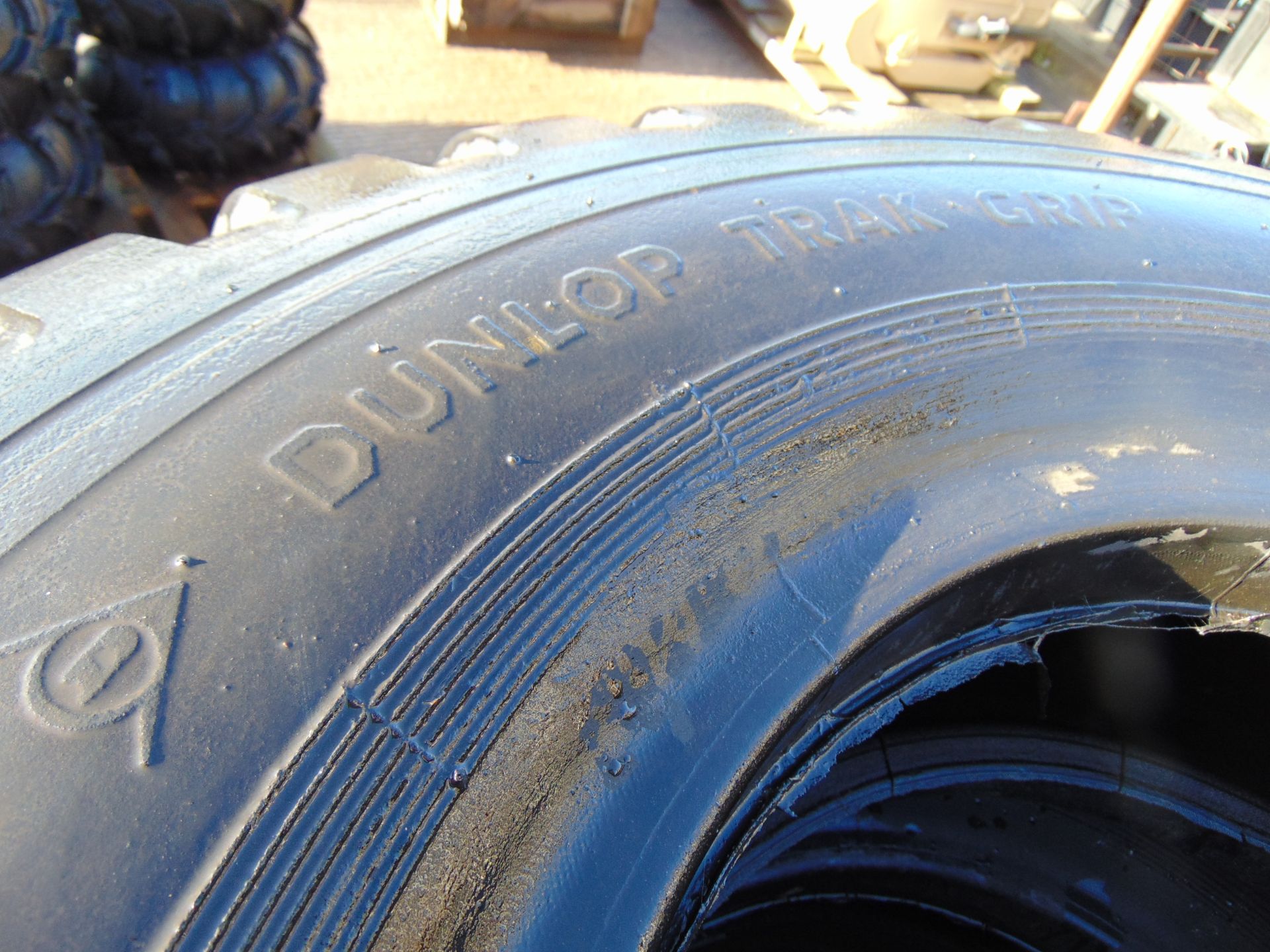 4 x Dunlop Track Grip 12.00-20 Tyres - Image 2 of 6