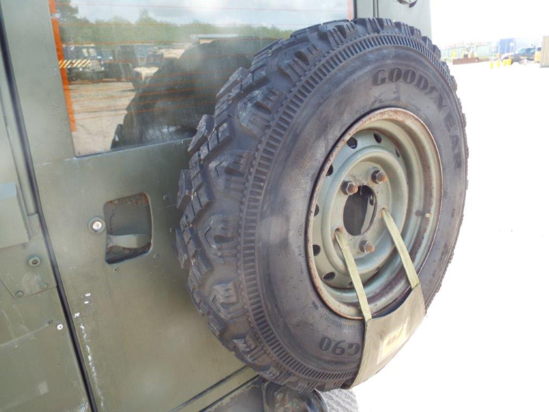 Military Specification Land Rover Wolf 110 Hard Top - Image 24 of 26