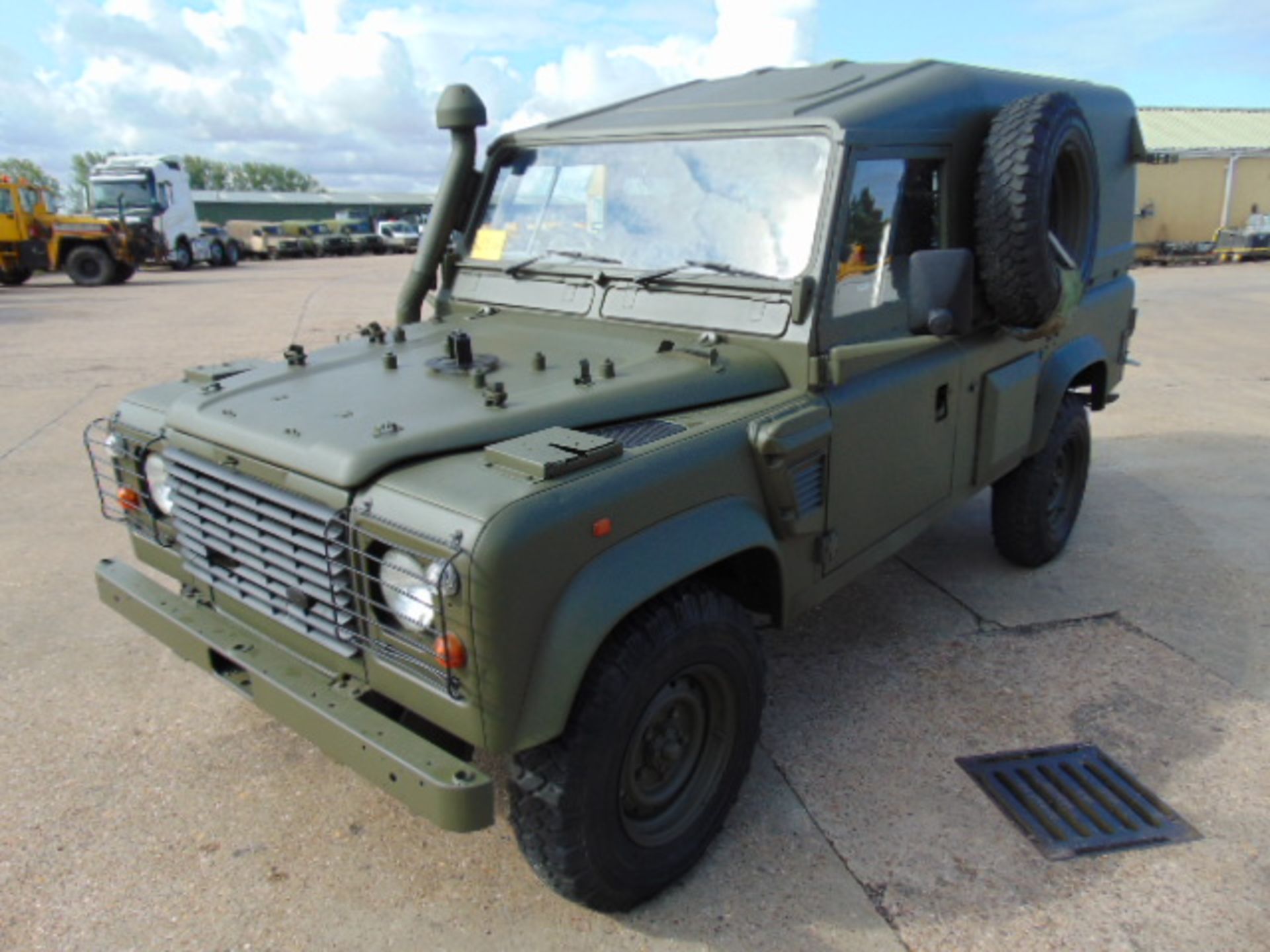 Military Specification Land Rover Wolf 110 Hard Top - Image 3 of 28