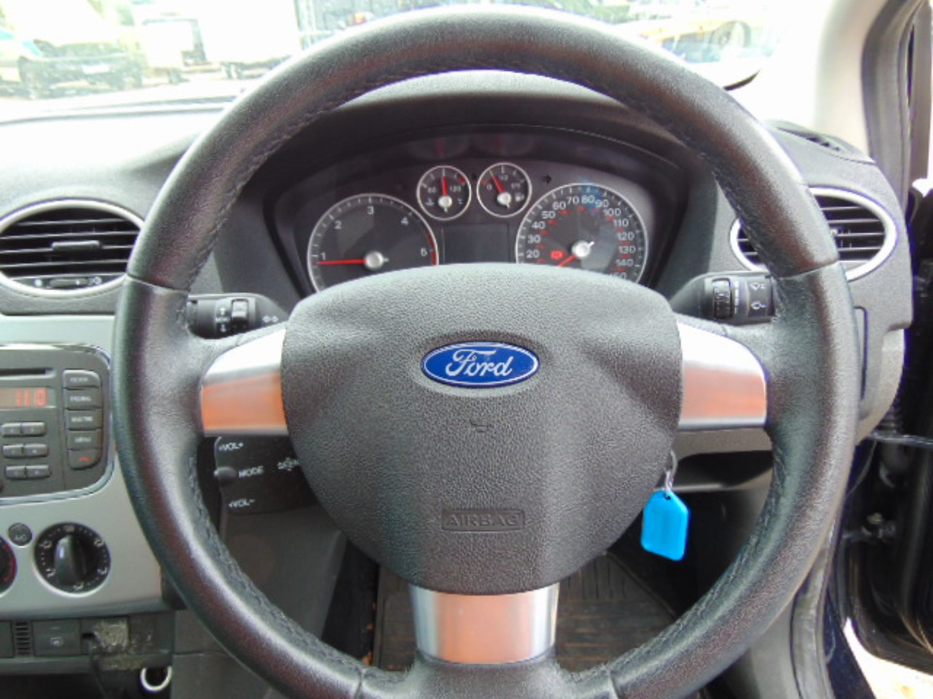 Ford Focus 1.8 TDCI Style Hatchback - Image 11 of 18