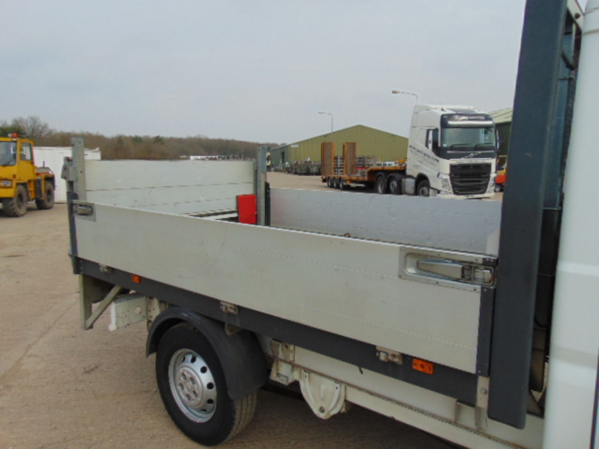 Citroen Relay 7 Seater Double Cab Dropside Pickup with 500kg Ratcliff Palfinger Tail Lift - Image 15 of 27