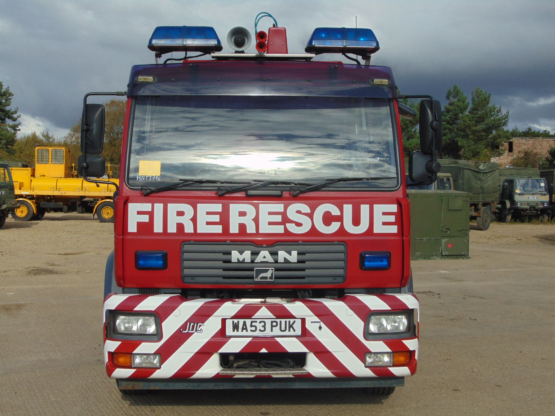 MAN LE 14.280 Fire Engine - Image 2 of 35