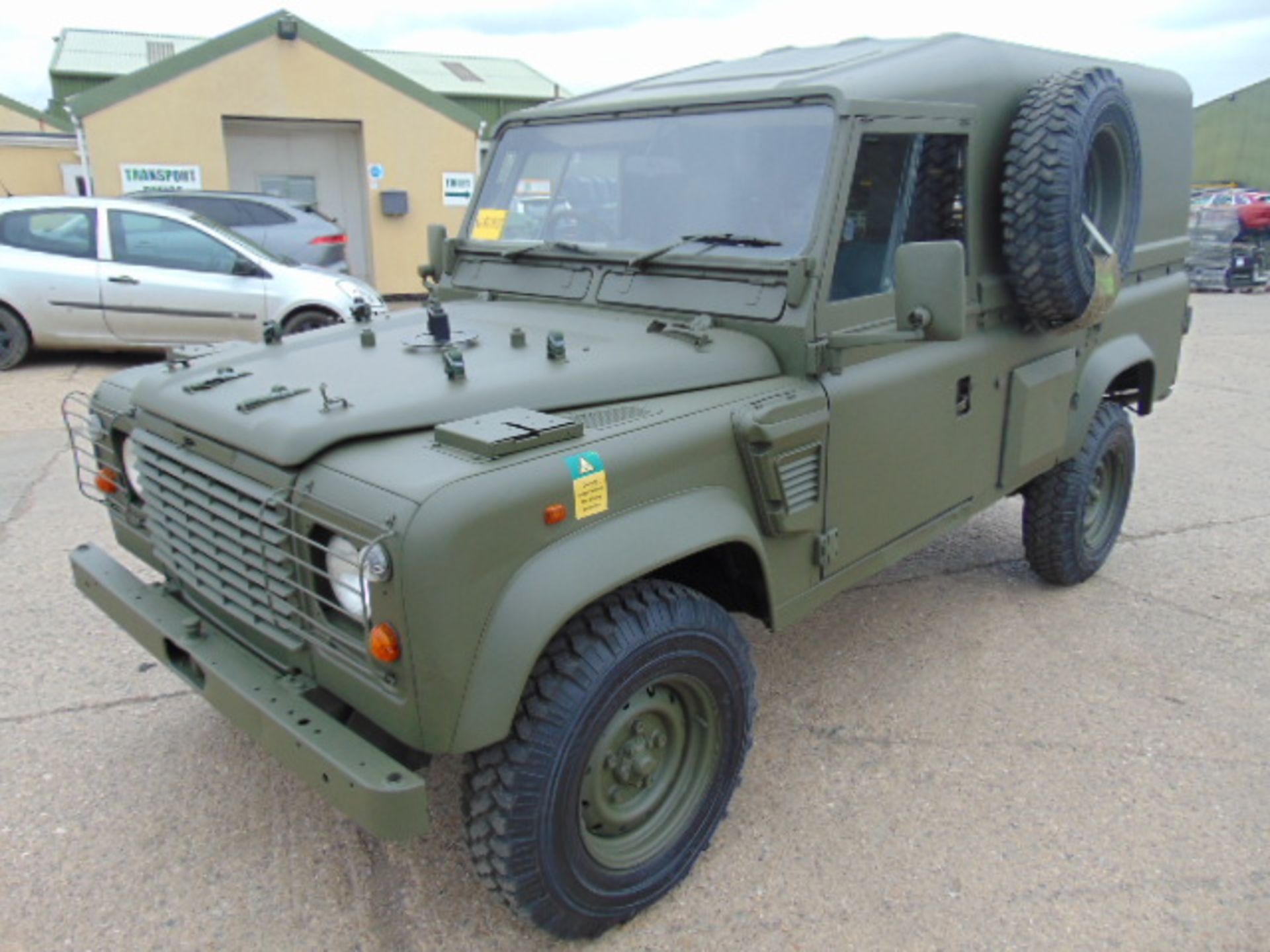 Military Specification Land Rover Wolf 110 Hard Top - Bild 3 aus 25