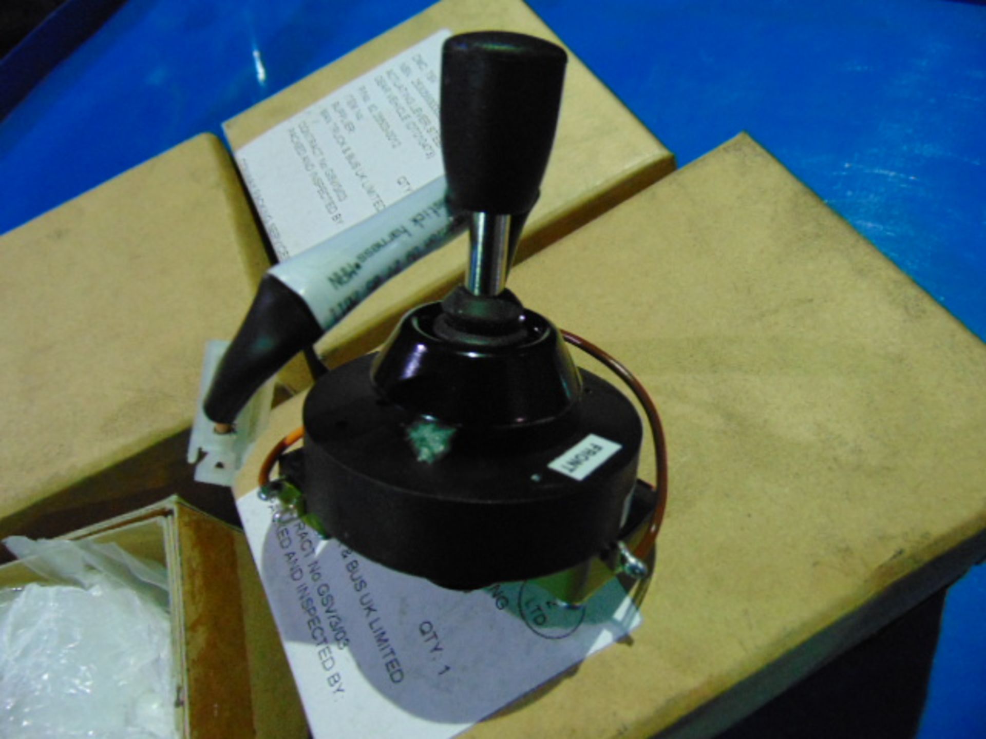 Qty 4 Actuator Lever, Steering Gear - Image 4 of 5