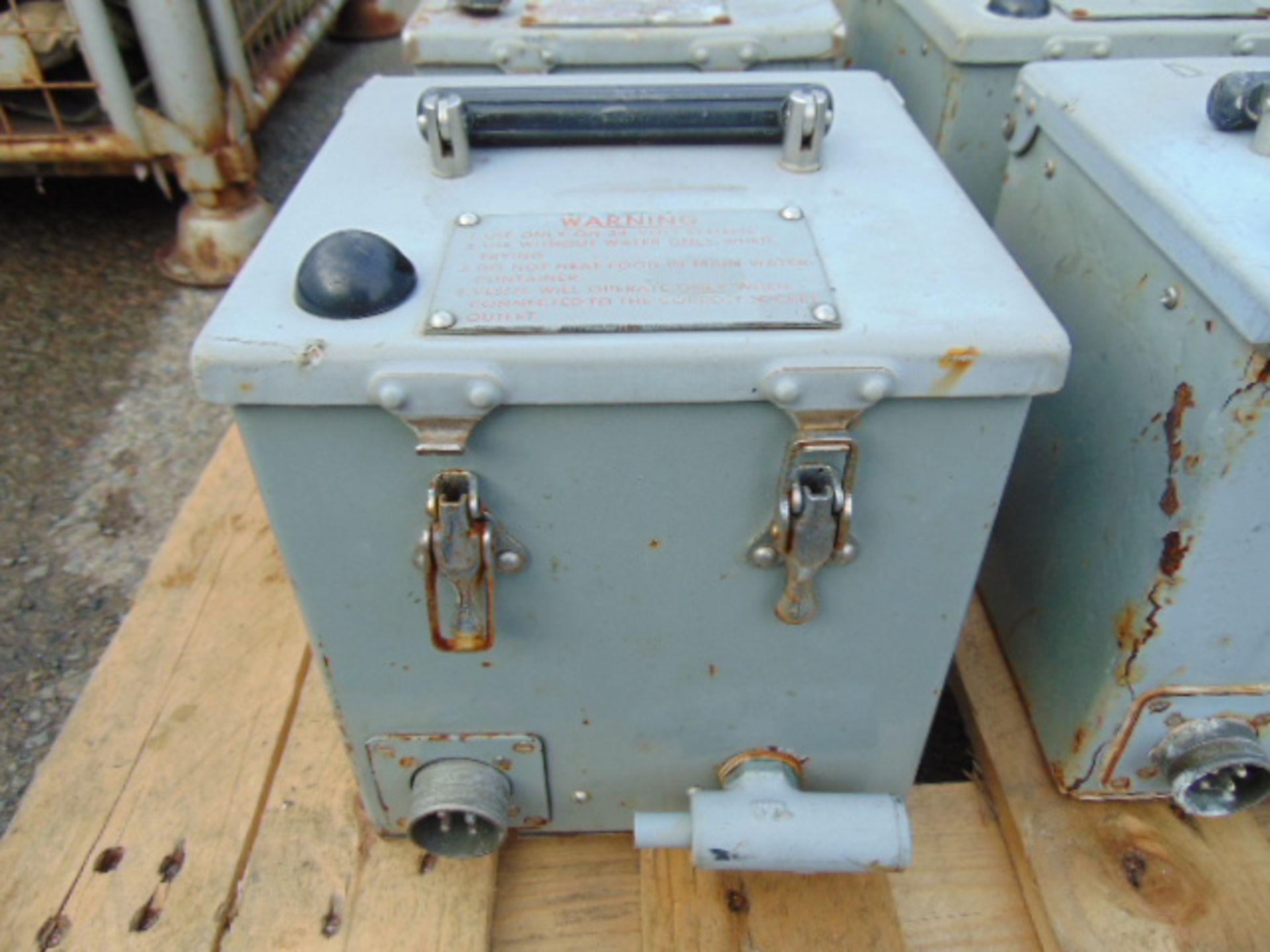 12 x Cooking Vessel (electric 24V) No 1 Mk 2 FV 706656 - Image 3 of 5