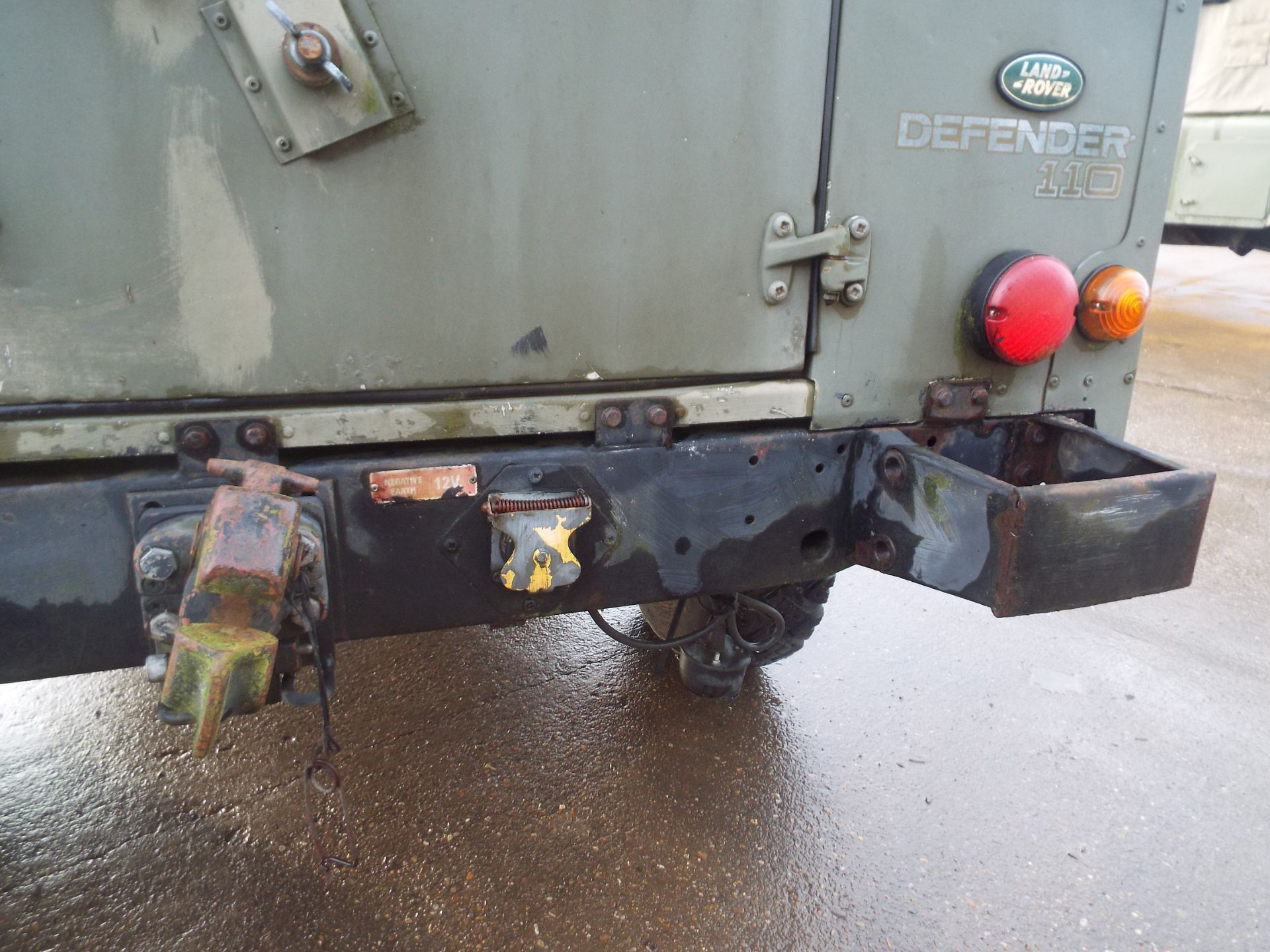 Land Rover Defender 110 Hard Top - R380 Gearbox - Image 12 of 23