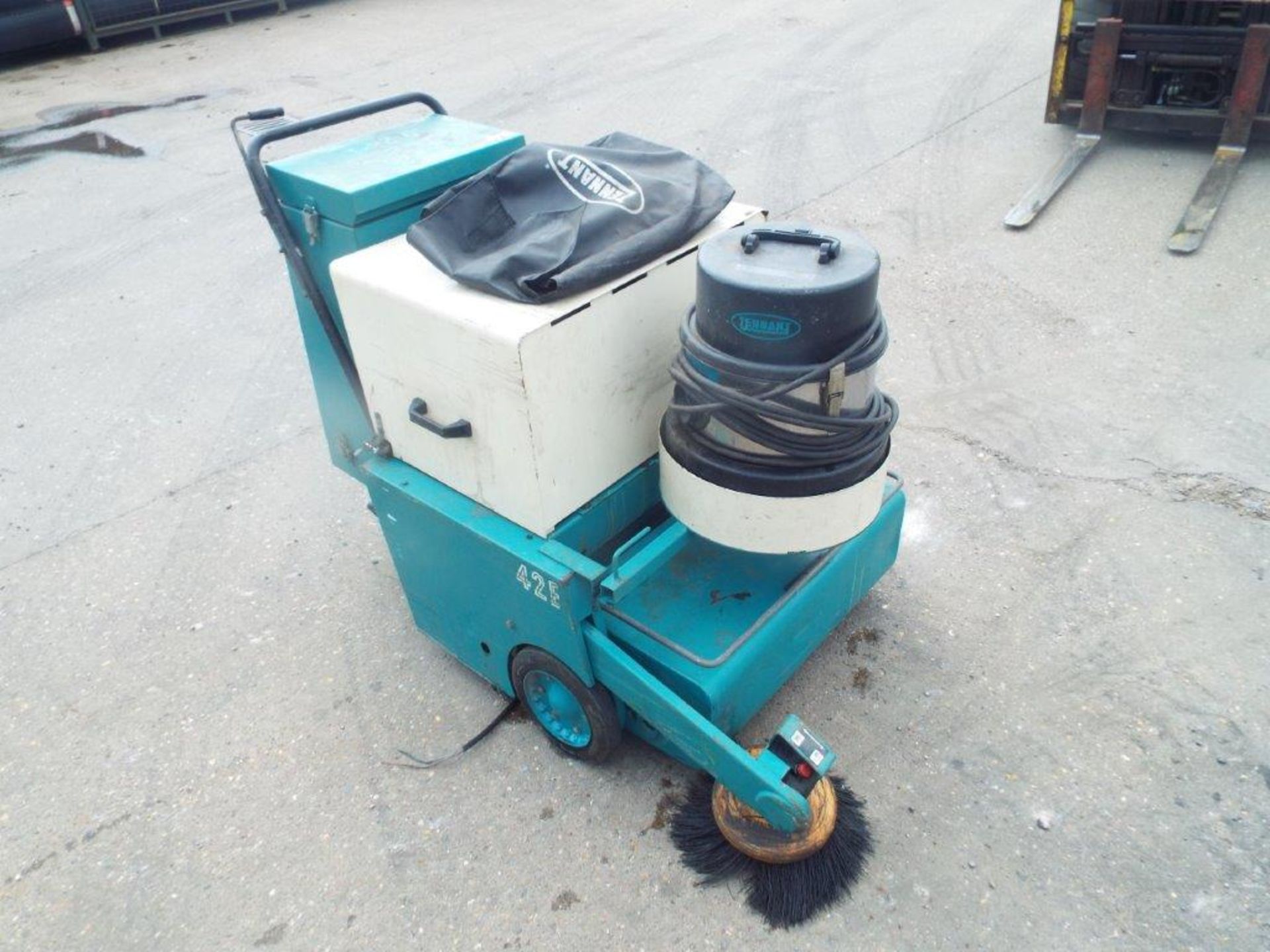 Tennant 42E Walk Behind Electric Sweeper - Bild 5 aus 14