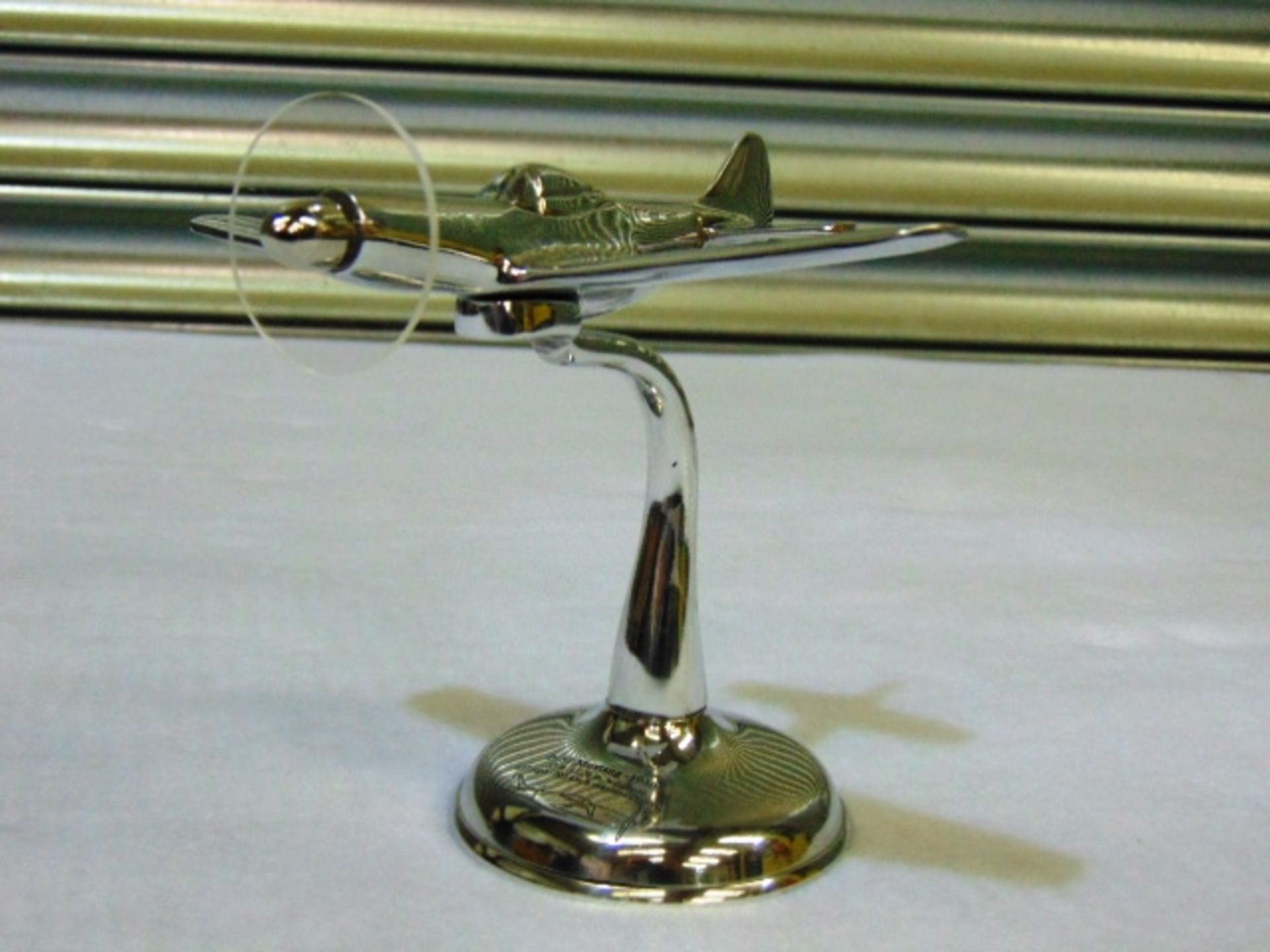 Aluminium Desktop WWII P-51 Mustang Model - Image 3 of 6